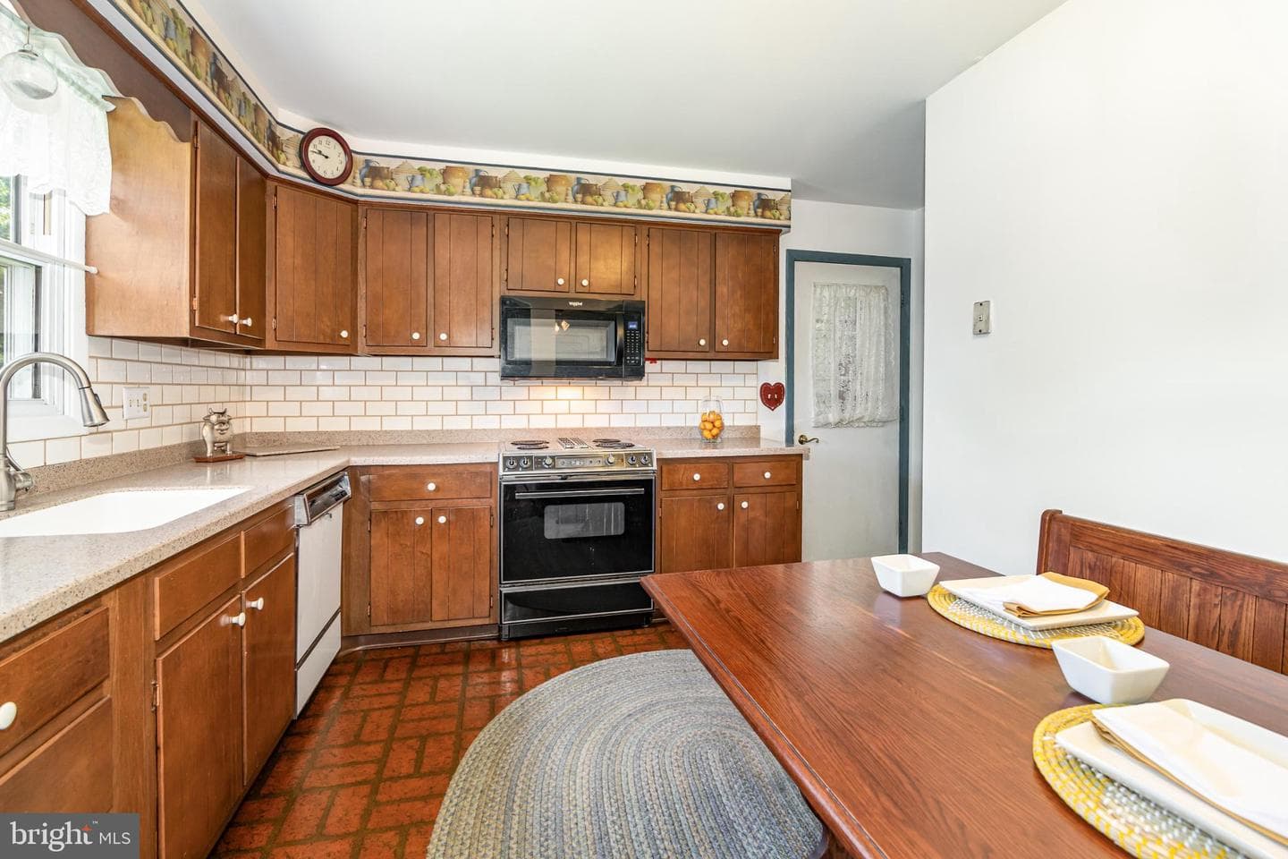 424 Vesta Drive photo 12