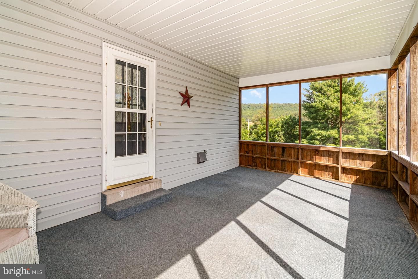 424 Vesta Drive photo 27