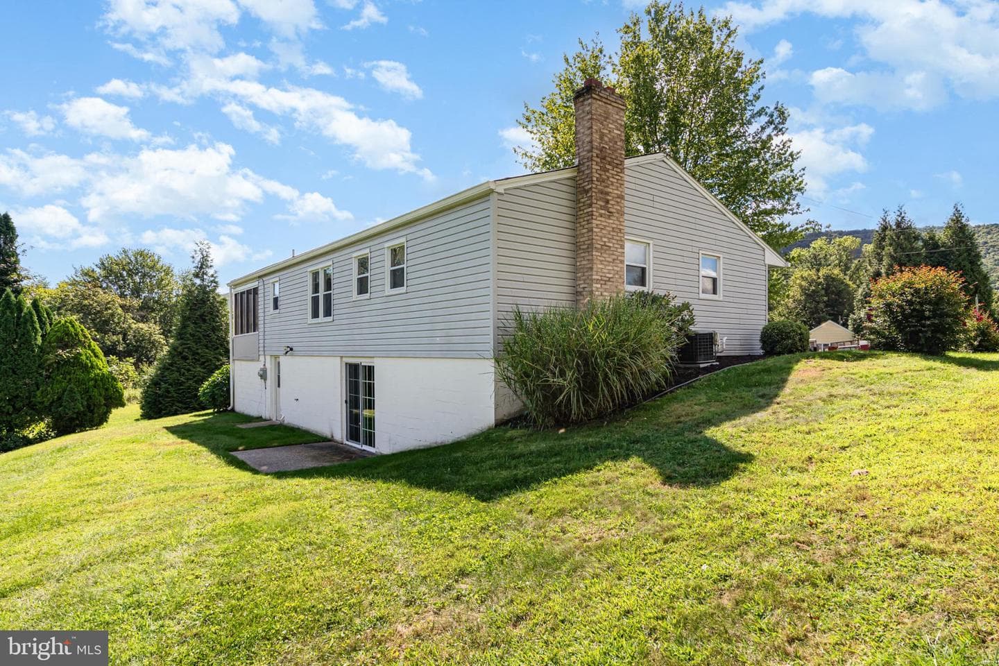 424 Vesta Drive photo 34