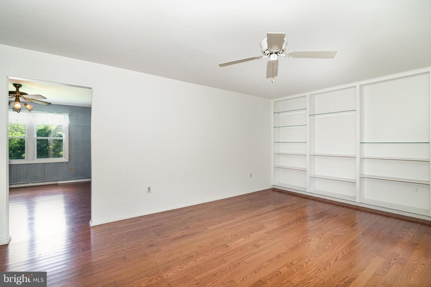 424 Vesta Drive photo 6