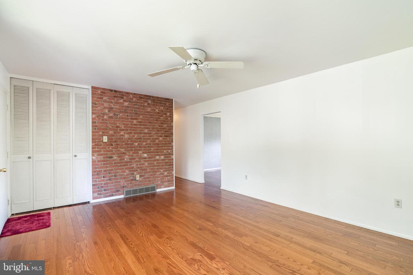 424 Vesta Drive photo 7