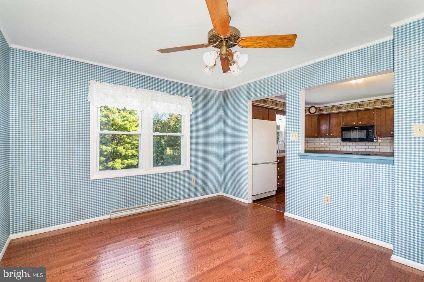 424 Vesta Drive photo 9