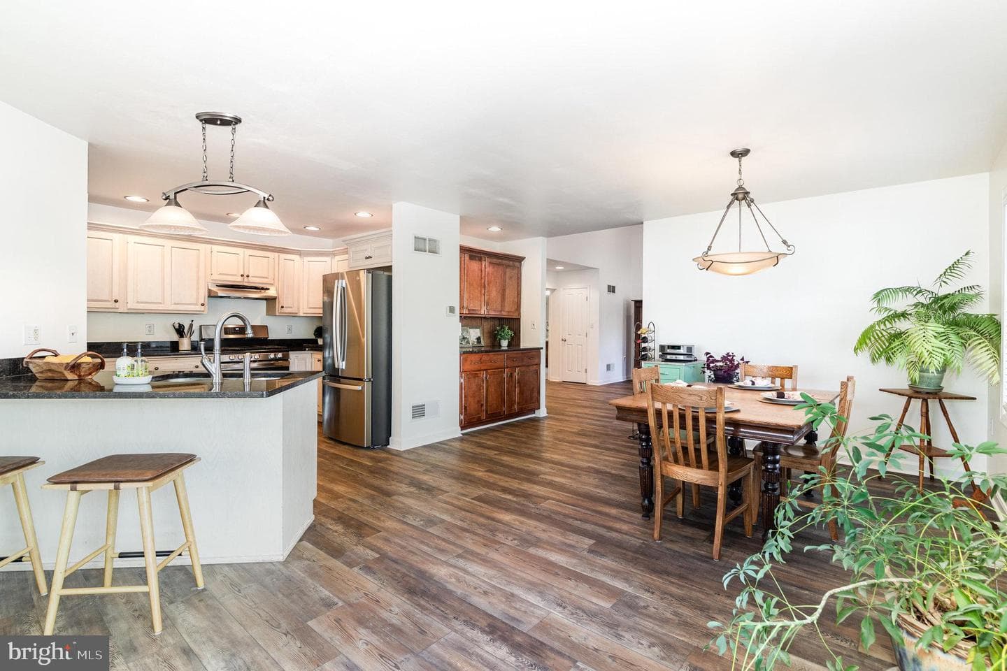 128 S Walnut Street photo 10