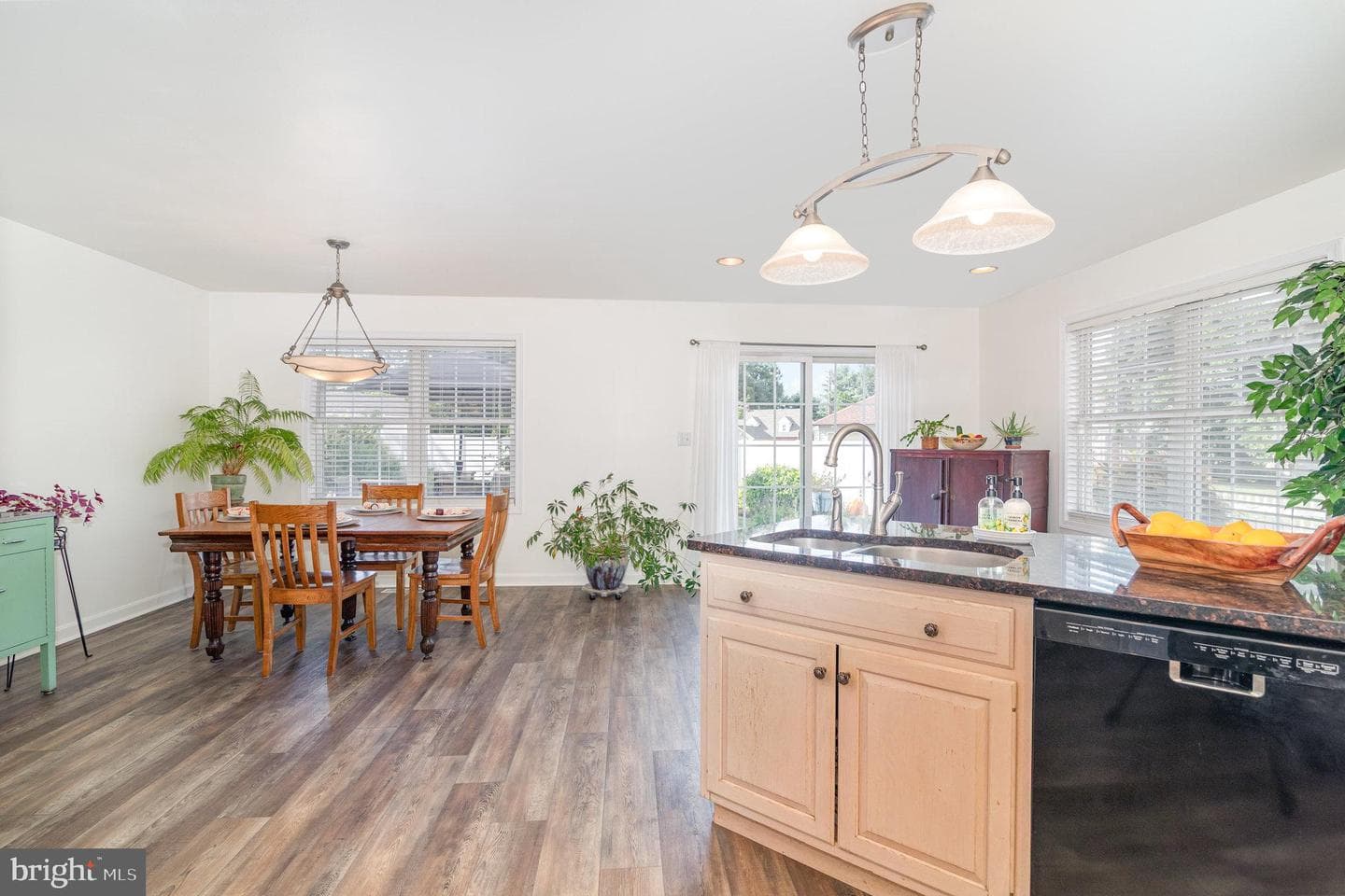 128 S Walnut Street photo 11