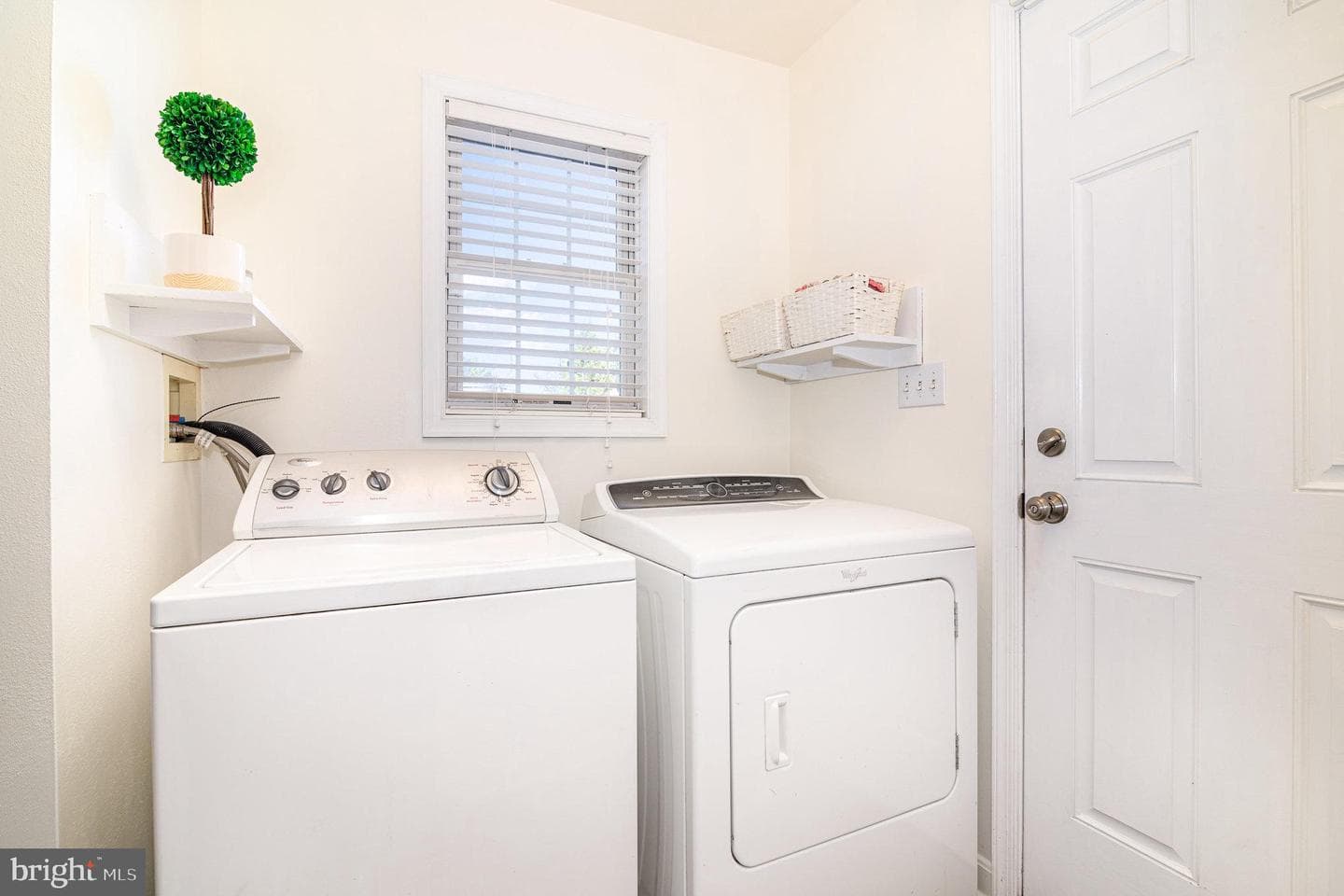 128 S Walnut Street photo 14
