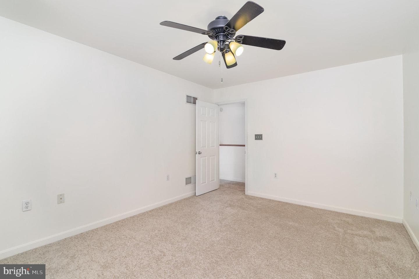 128 S Walnut Street photo 24