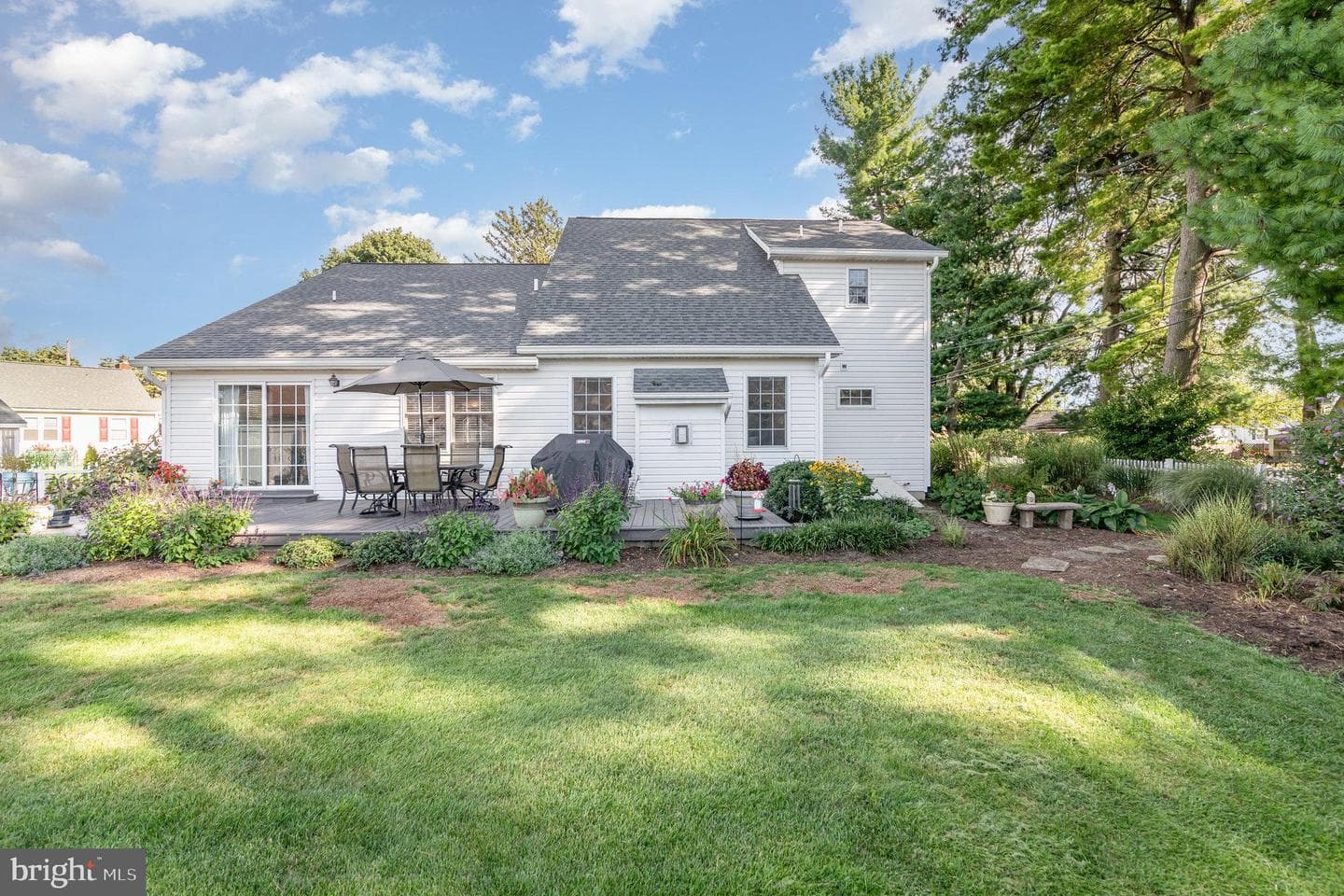 128 S Walnut Street photo 33