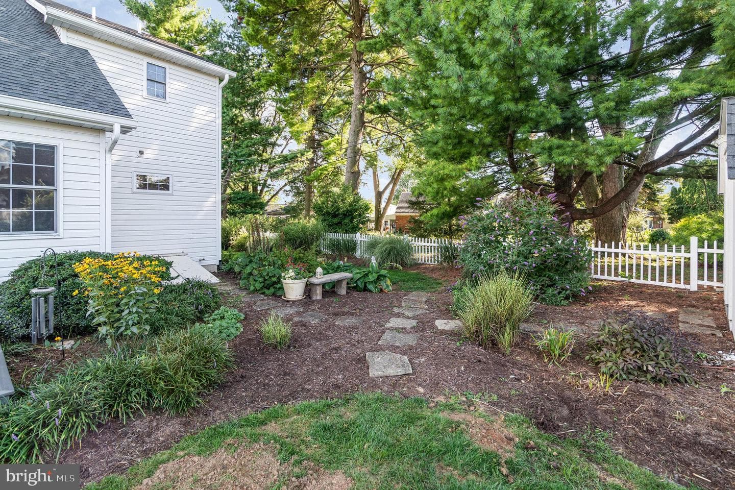 128 S Walnut Street photo 37