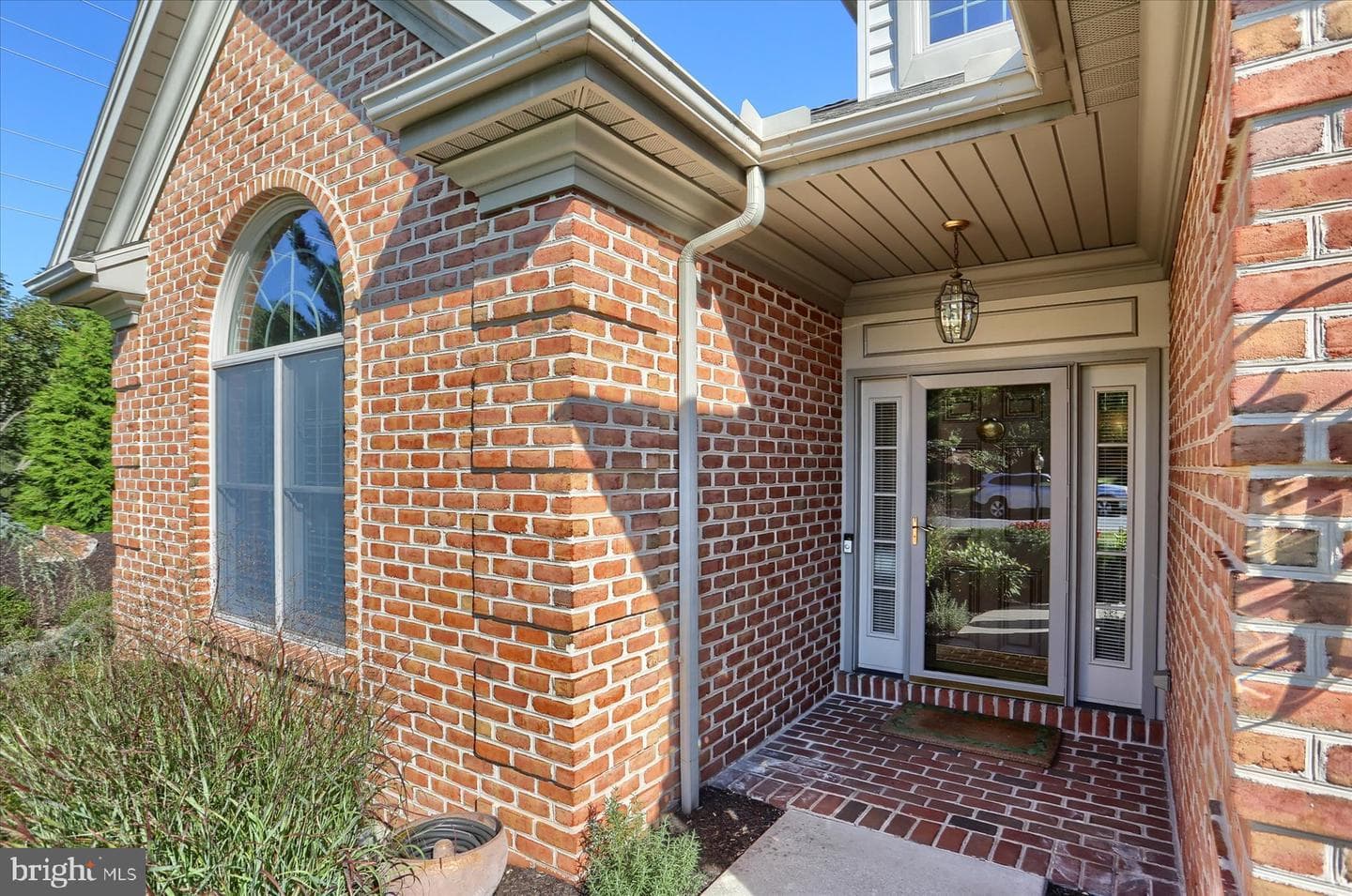 1300 Mountain Laurel Cir photo 5