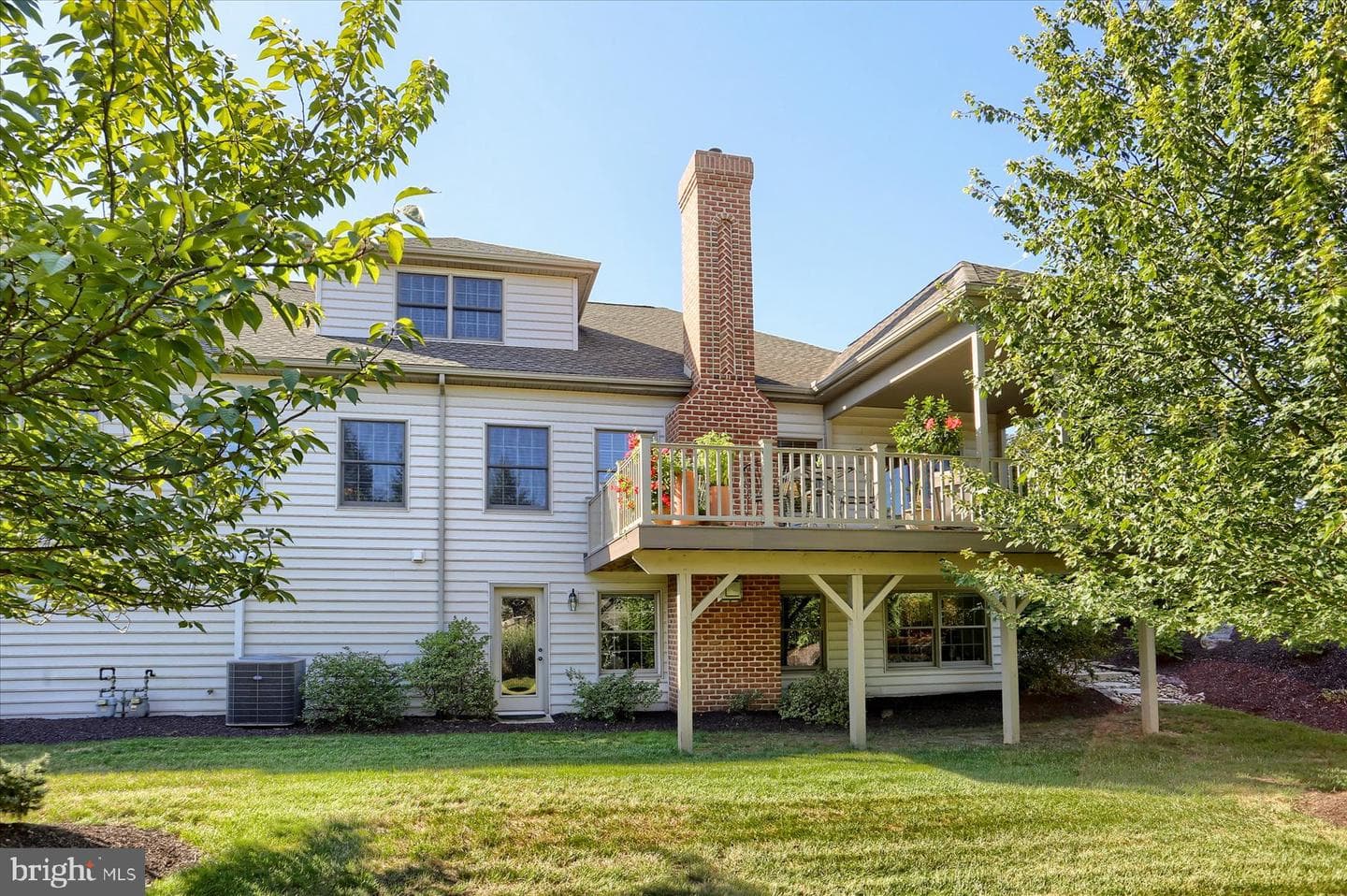 1300 Mountain Laurel Cir photo 63