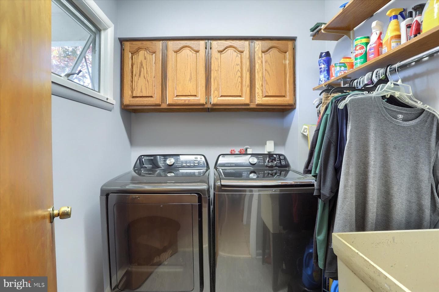 570 Chambers Street photo 21