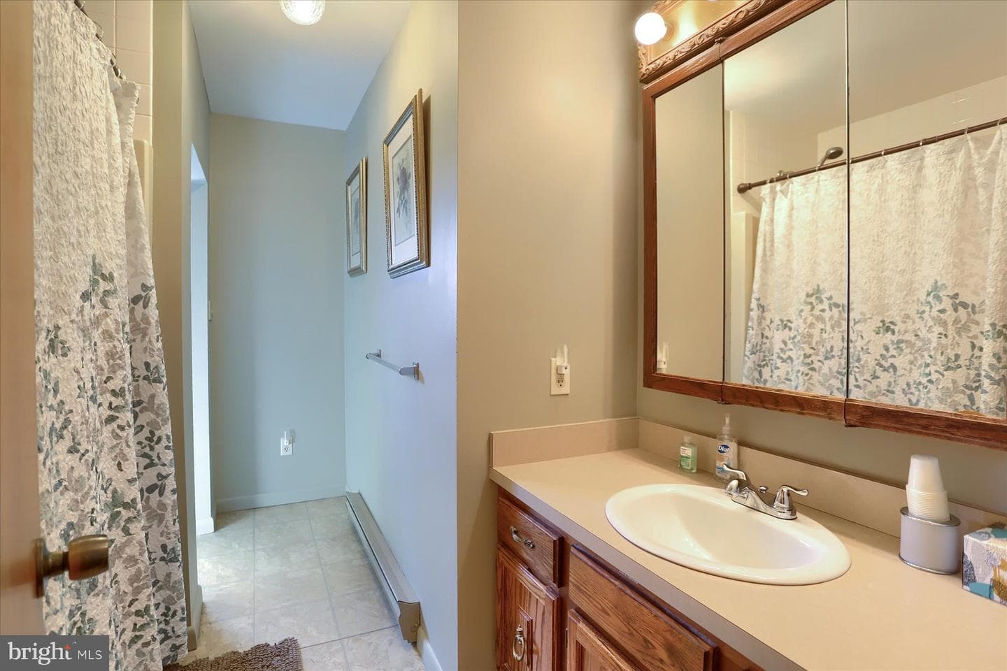 570 Chambers Street photo 24