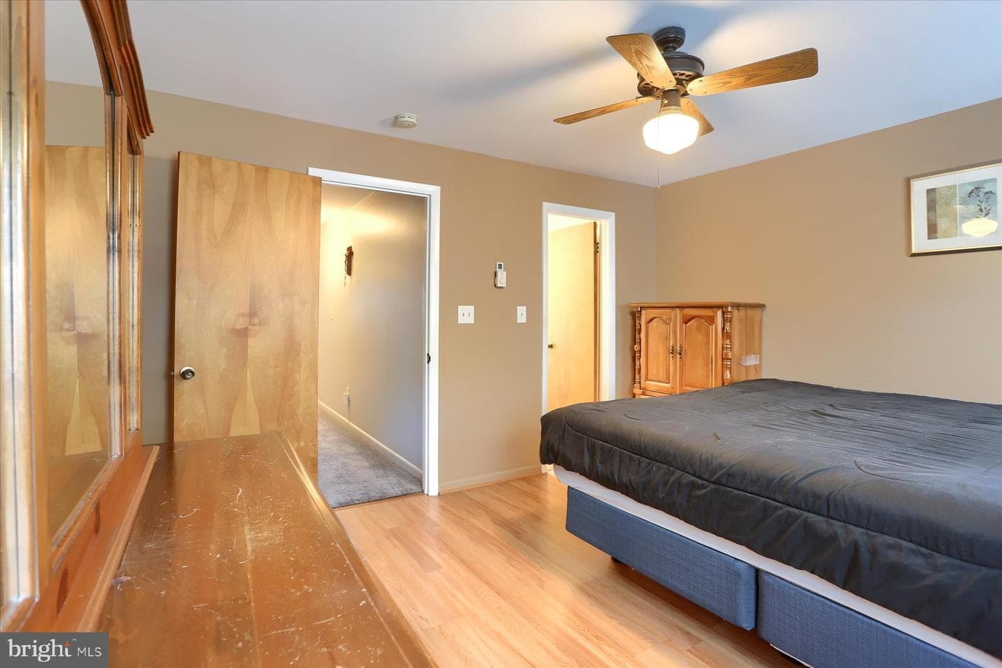570 Chambers Street photo 28