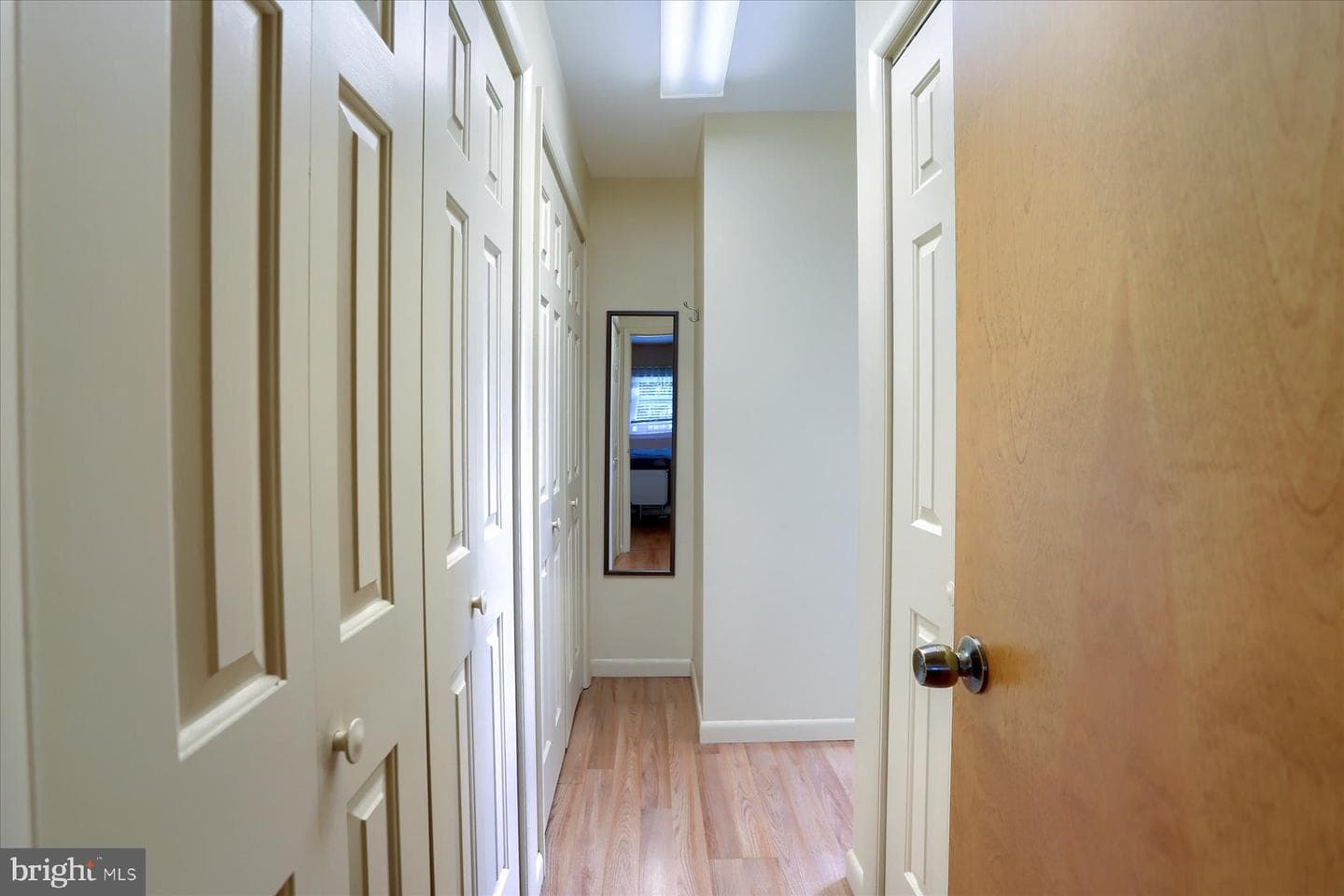 570 Chambers Street photo 29