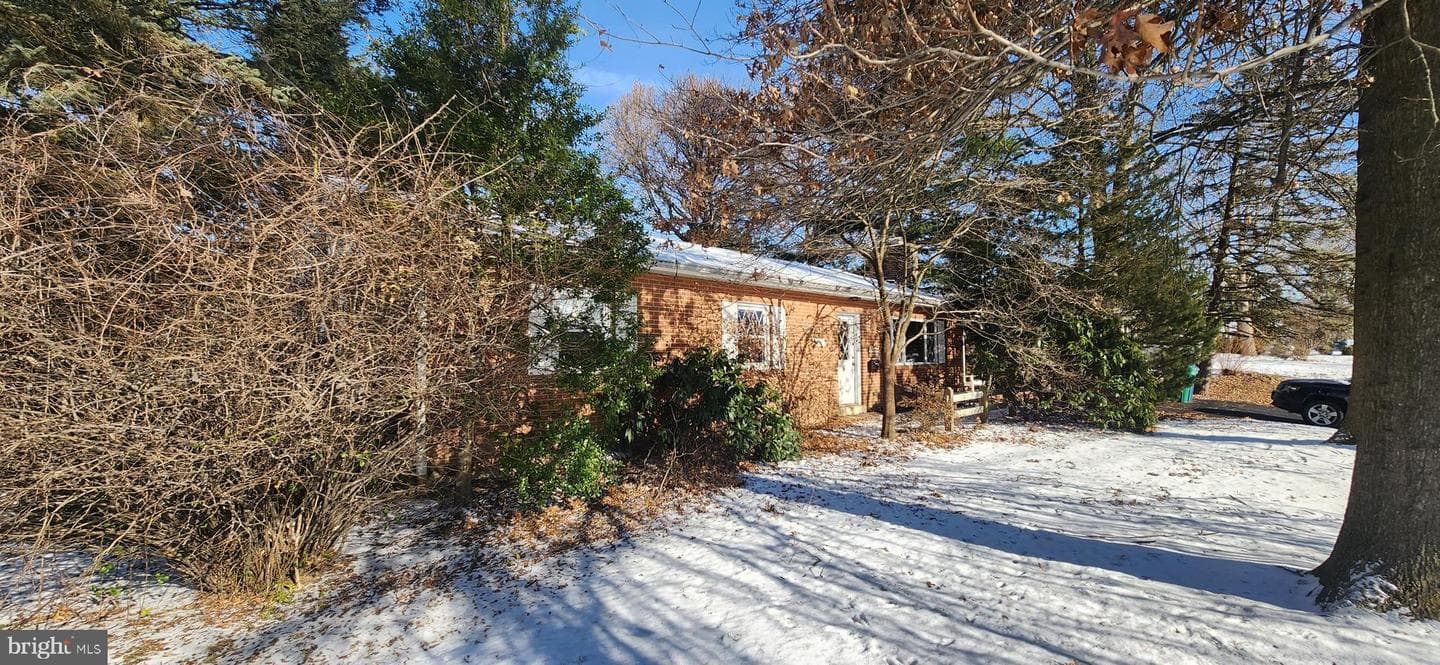 4846 Londonderry Road photo 5