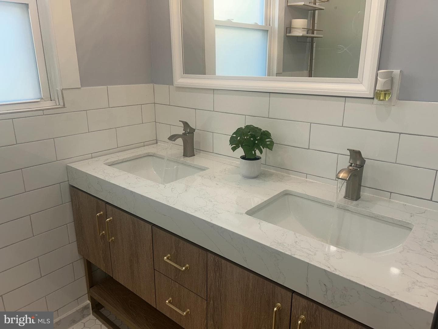 4052 Locust Lane photo 18