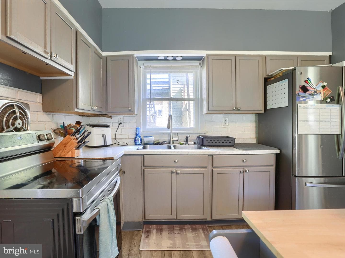 241 Pine Street photo 13