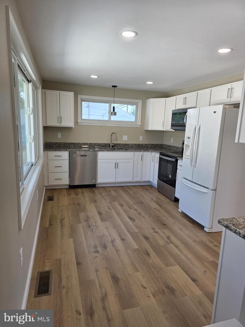5436 Union Deposit Road photo 18