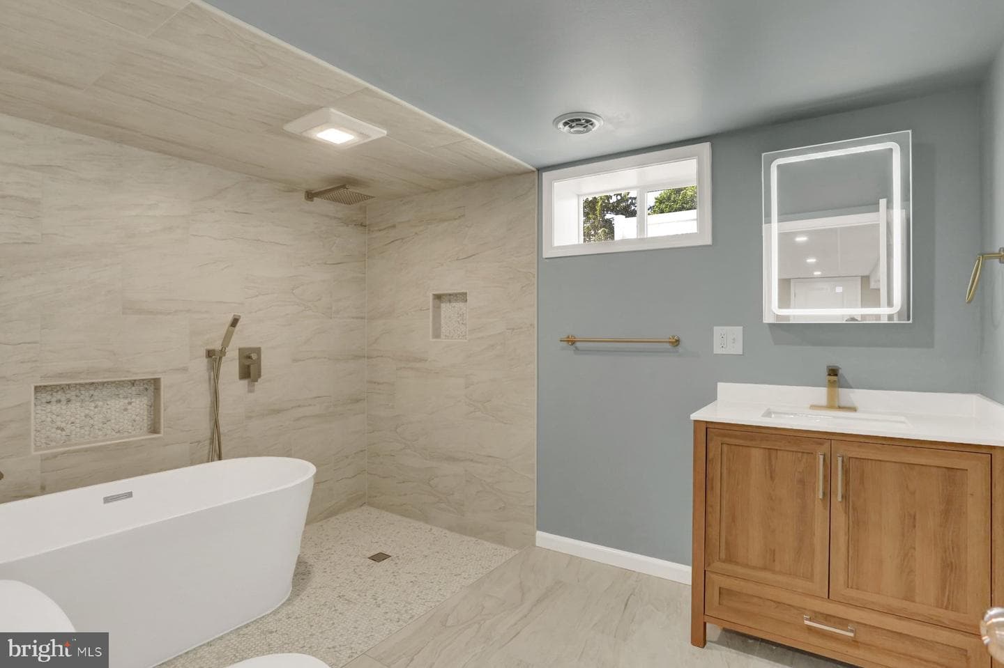 5436 Union Deposit Road photo 27