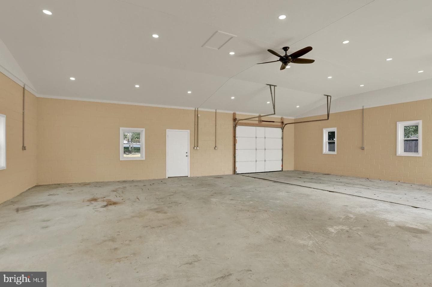5436 Union Deposit Road photo 36
