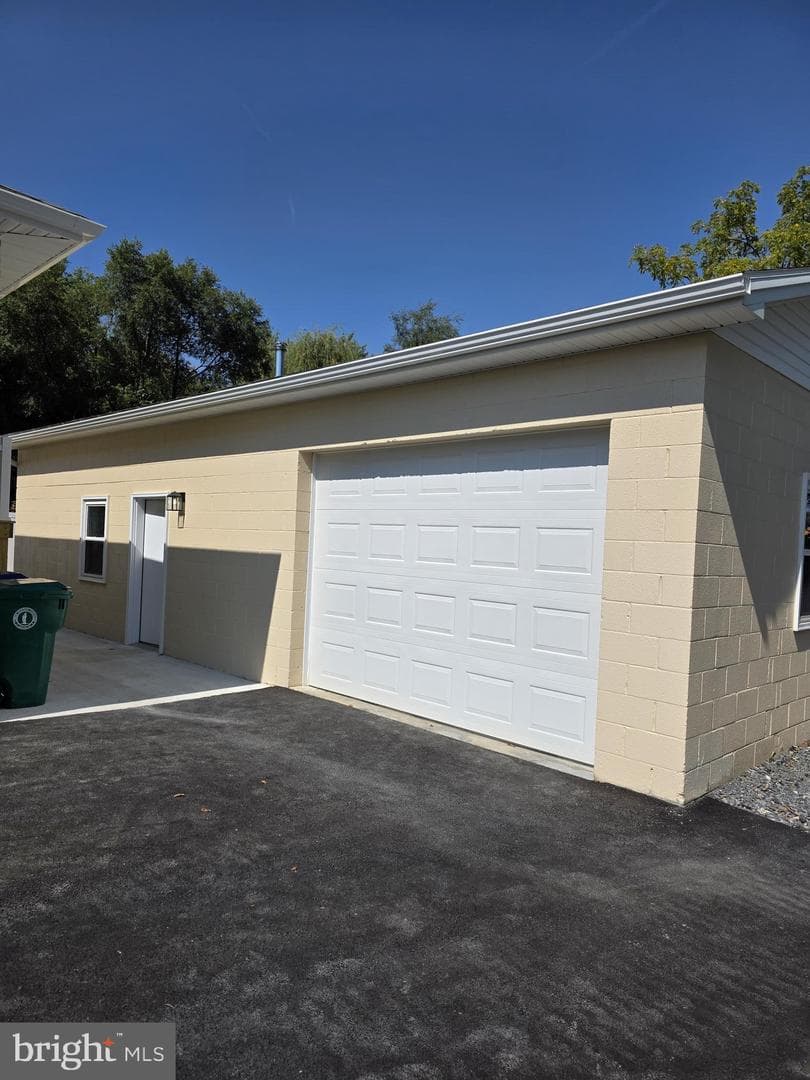 5436 Union Deposit Road photo 38