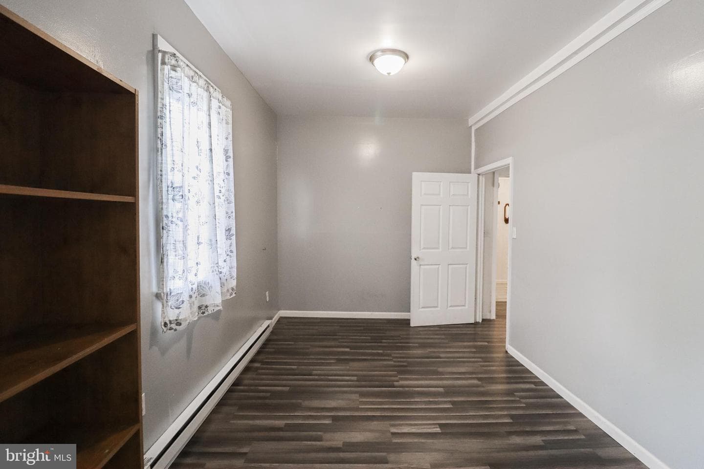 1213 W Market Street photo 24