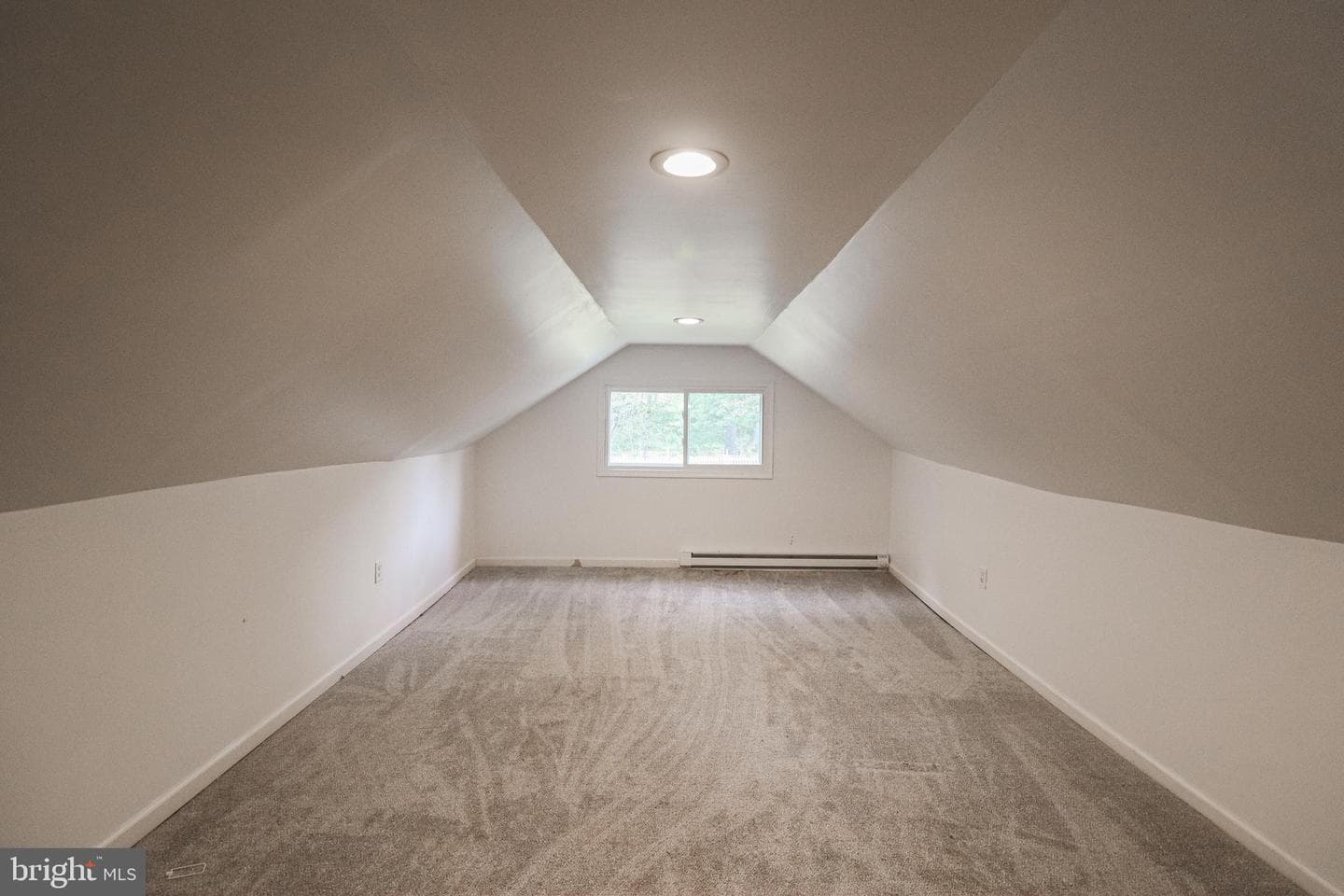 1213 W Market Street photo 28