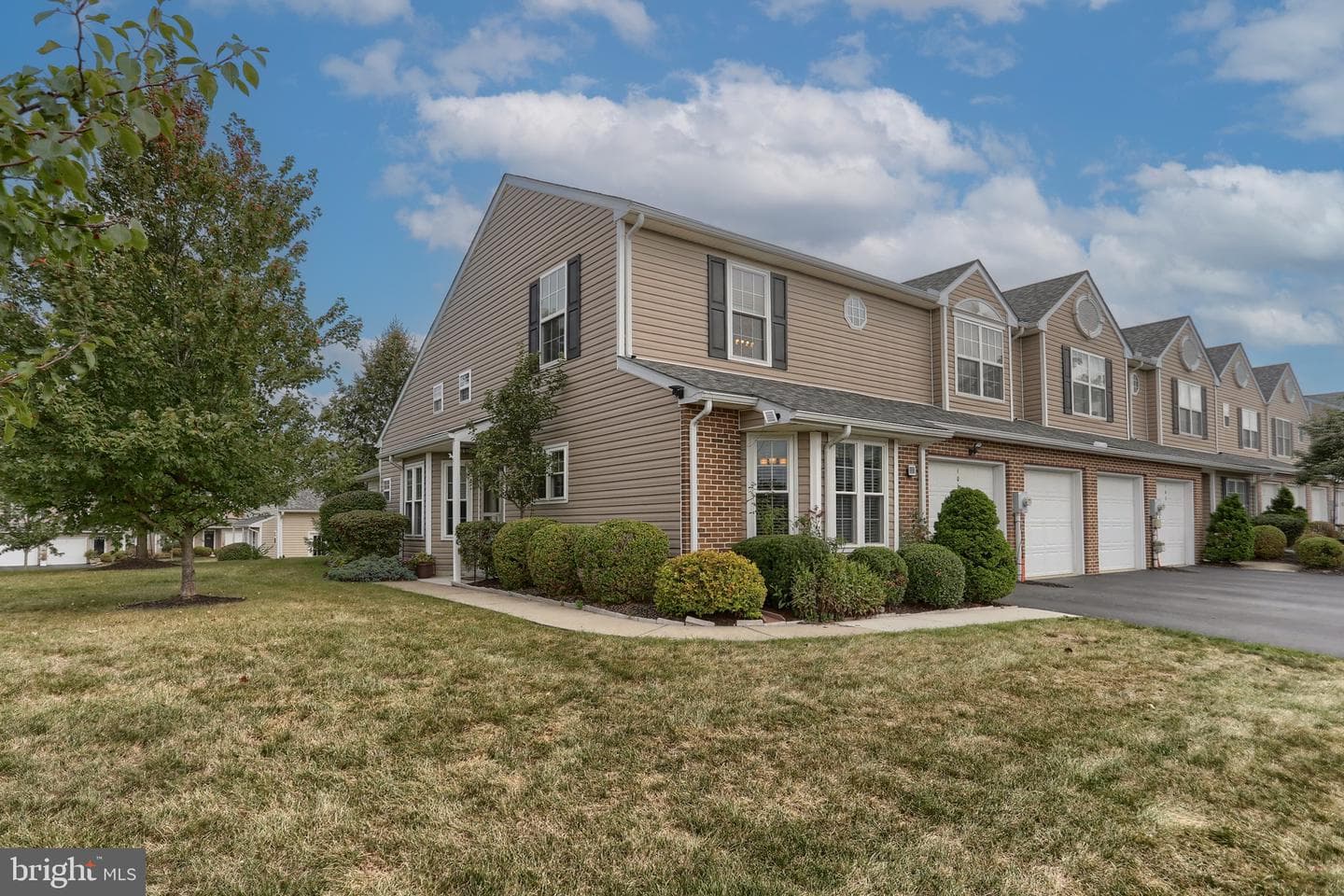 101 Merlin Drive photo 3
