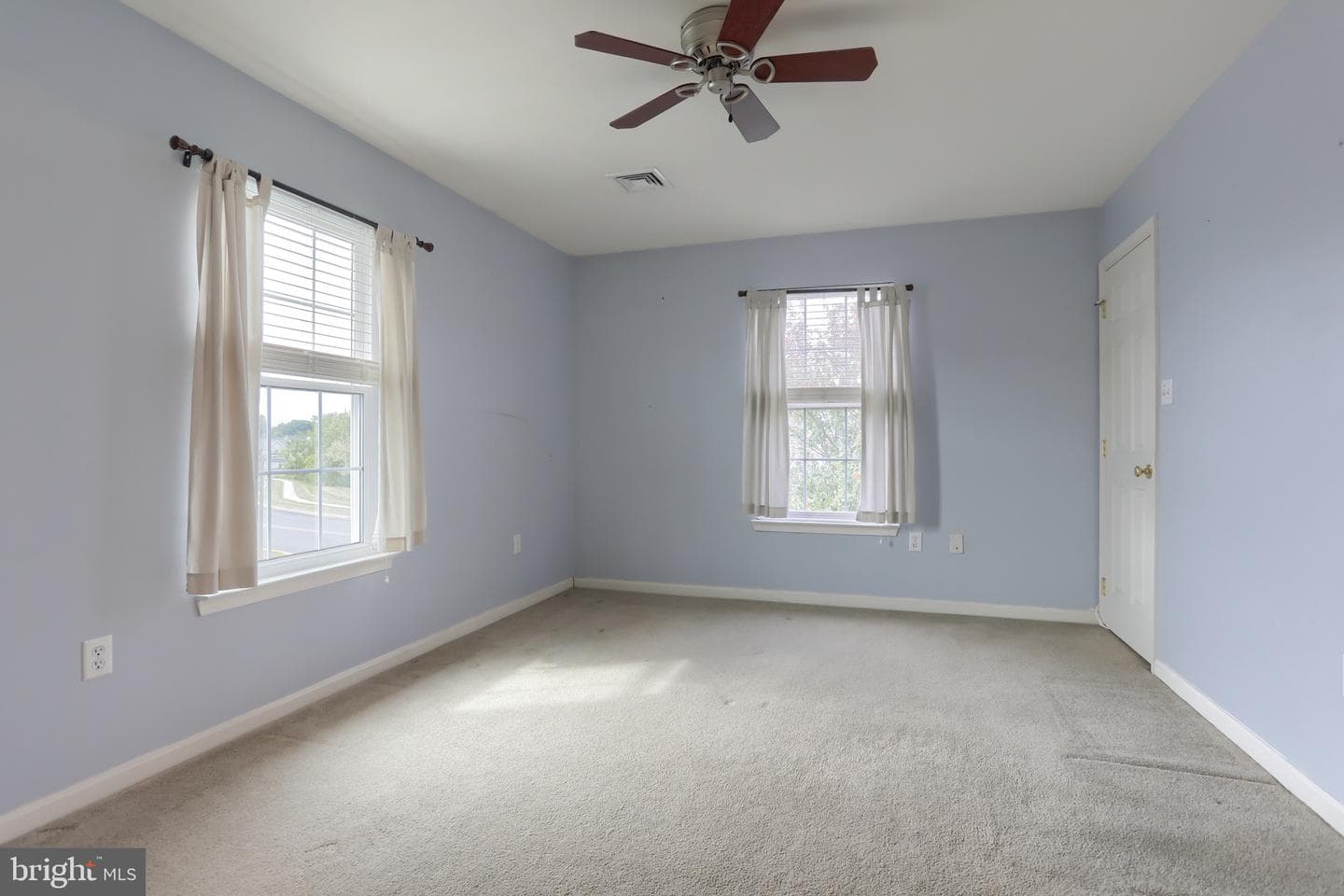 101 Merlin Drive photo 39