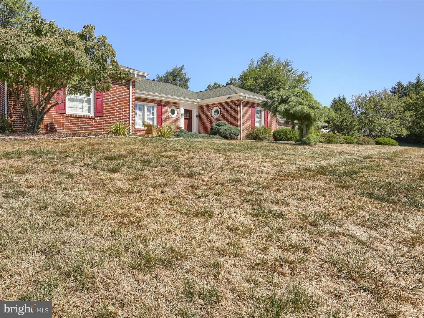 4102 Crestview Road photo 3