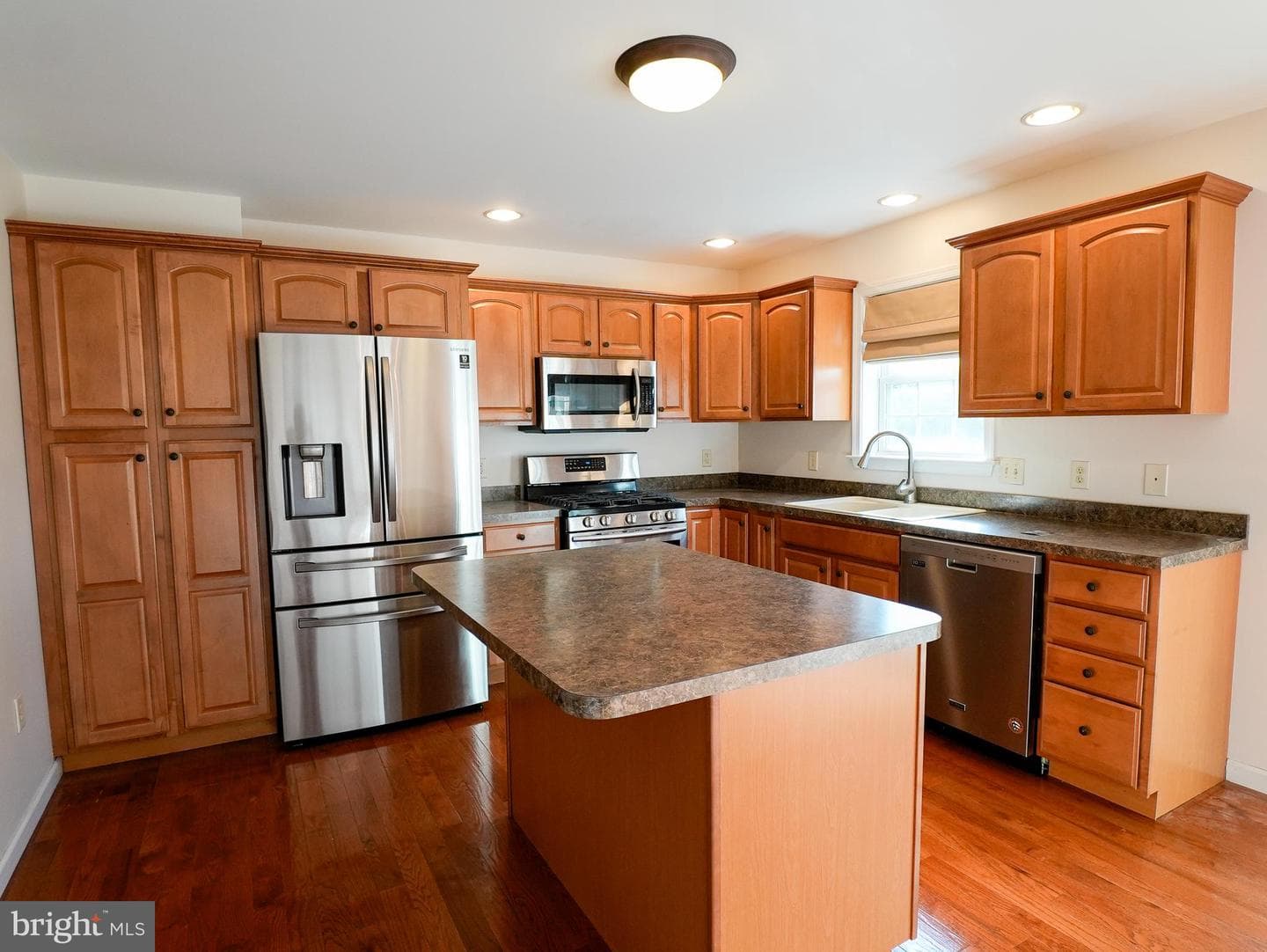160 Mapleton Drive photo 26