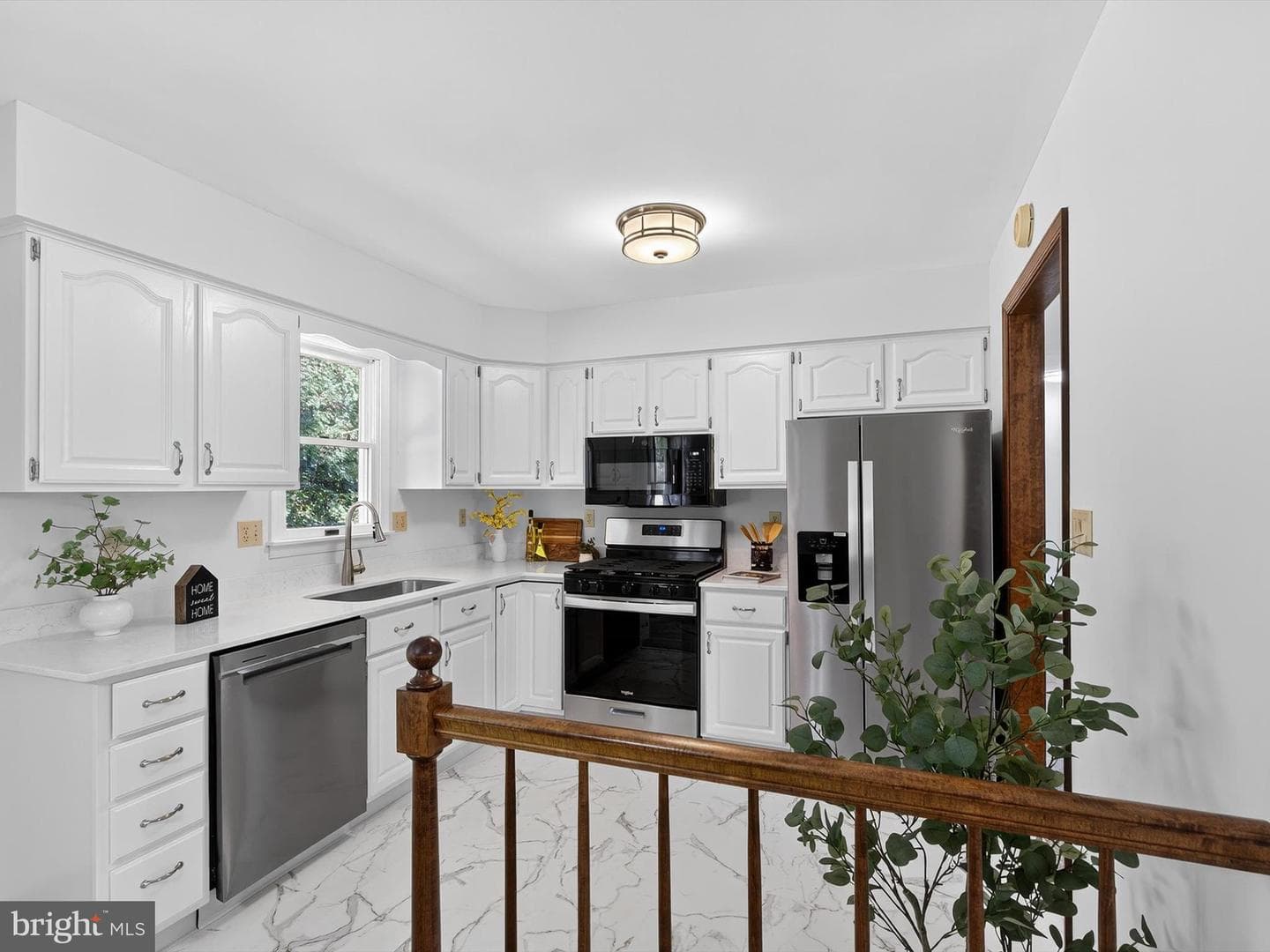 2096 Ashbury Drive photo 17