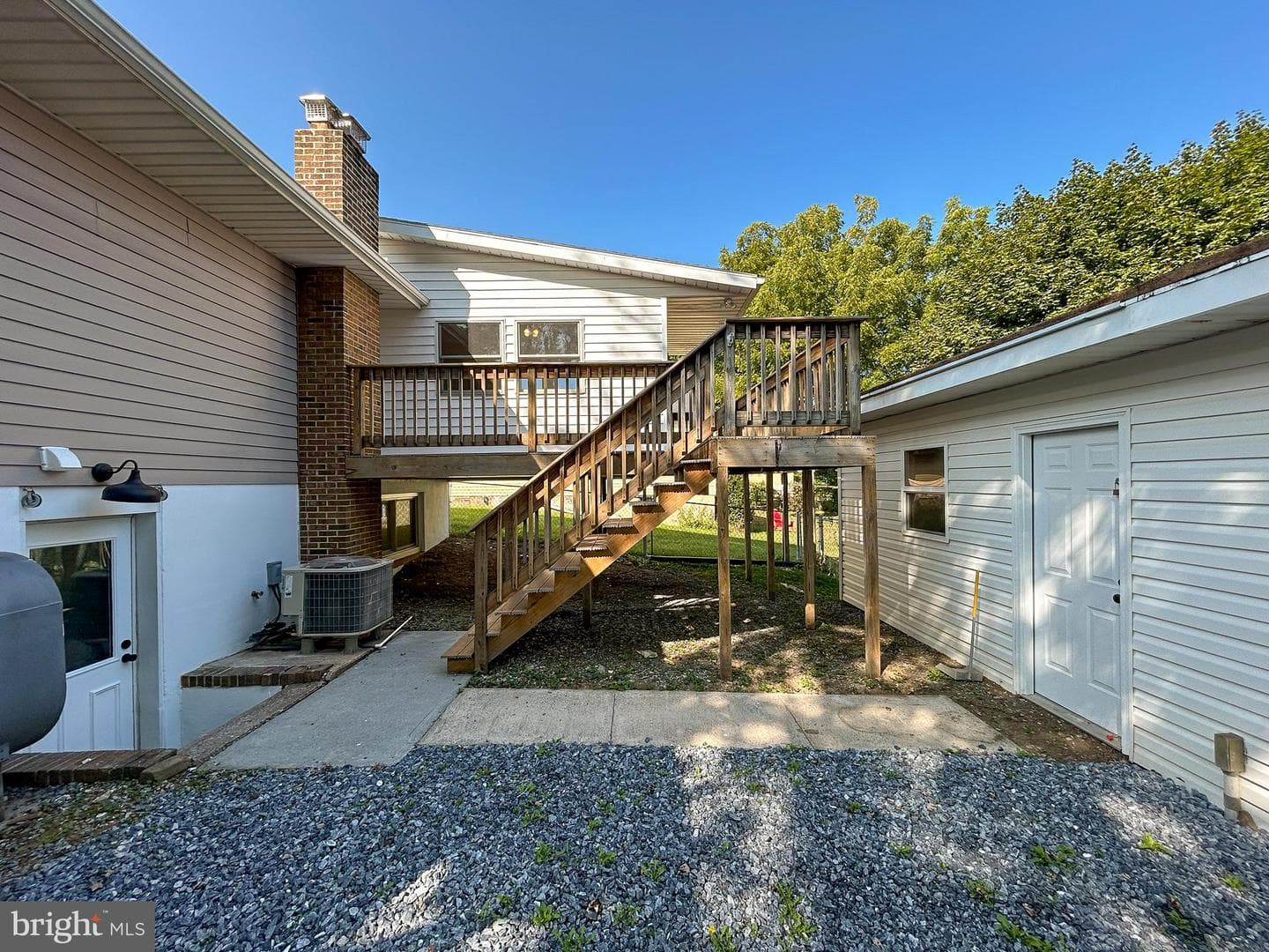 6128 Blue Bird Avenue photo 4