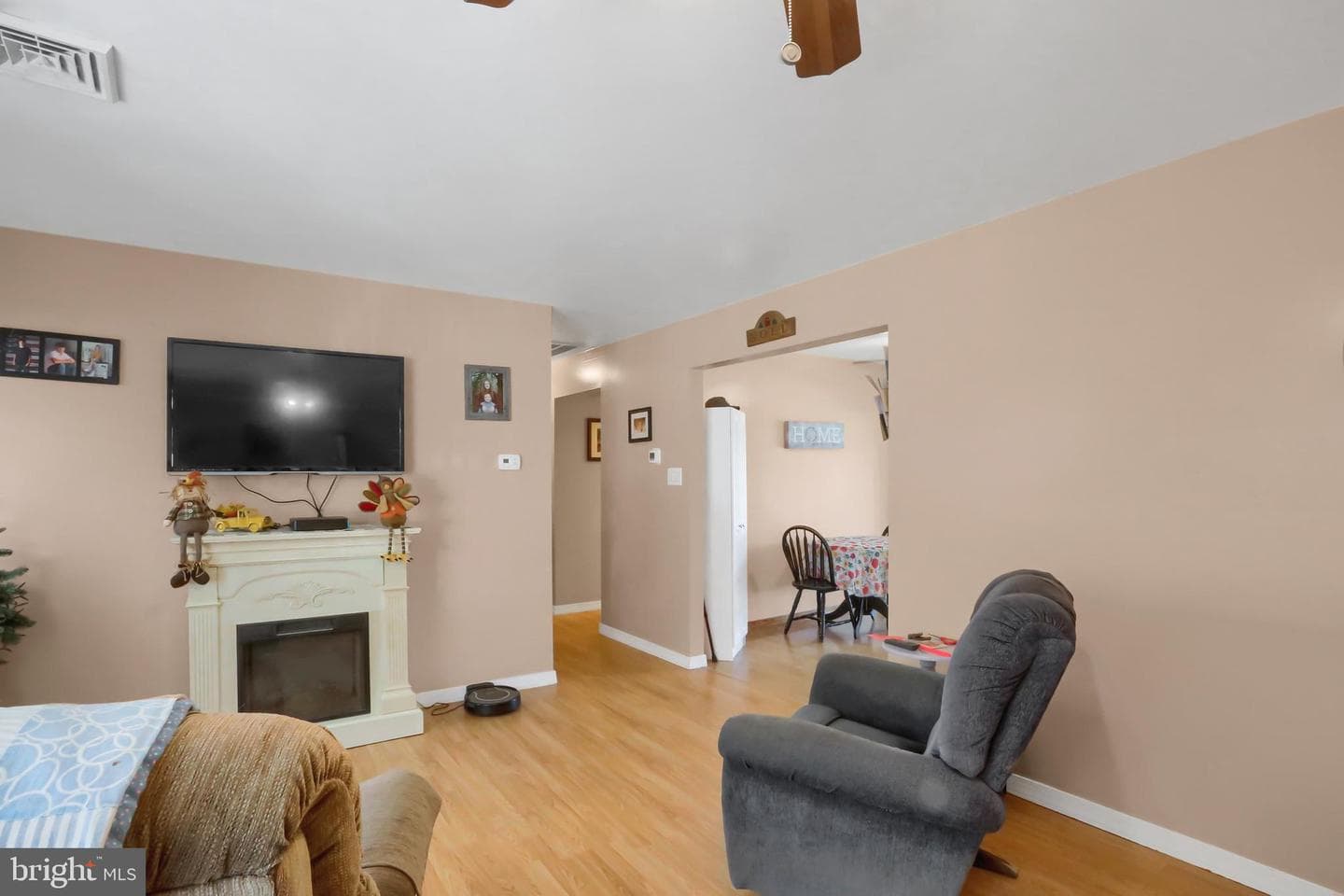 145 E Vickie Lane photo 7