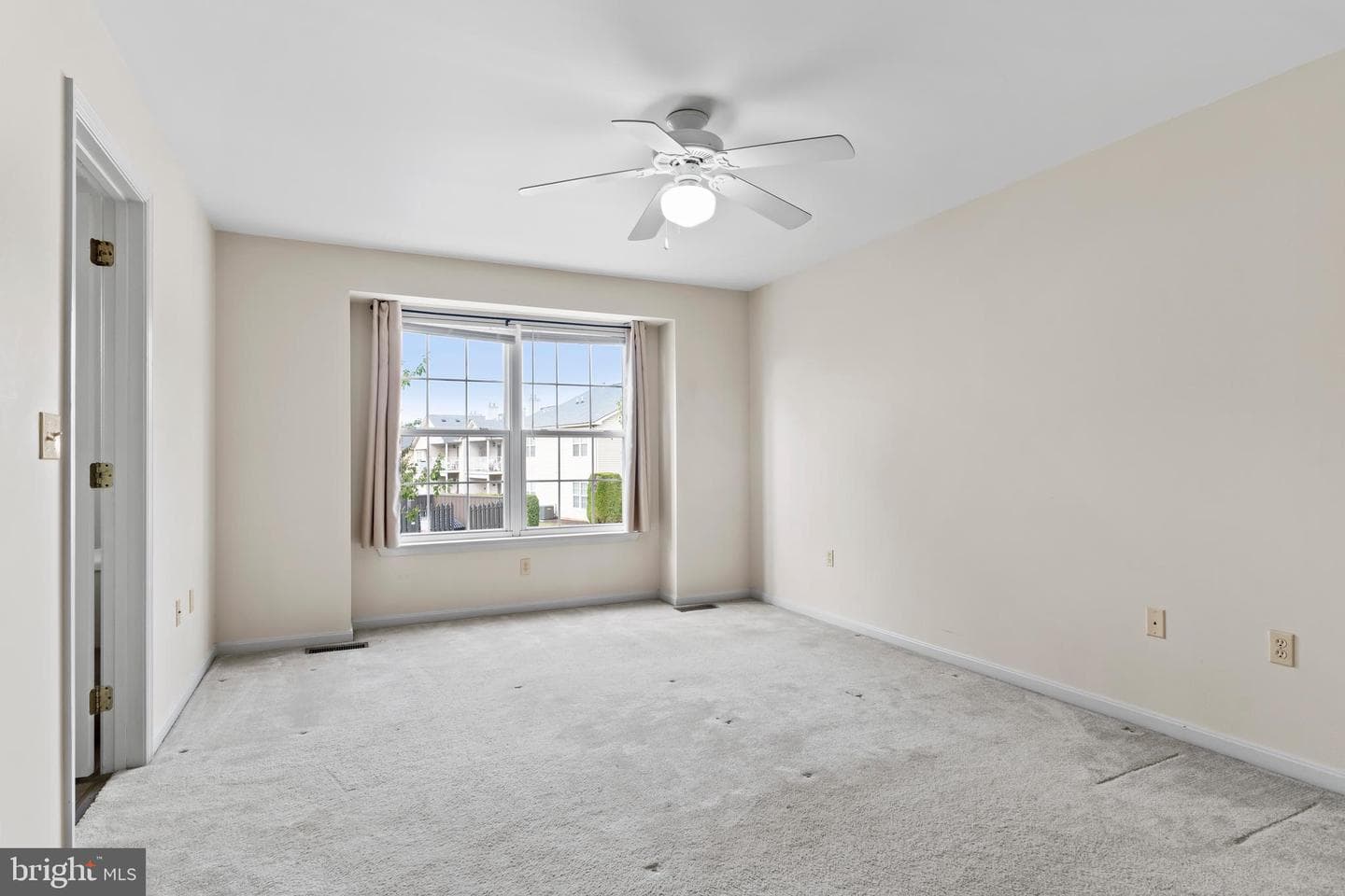 149 Cardinal Lane photo 16