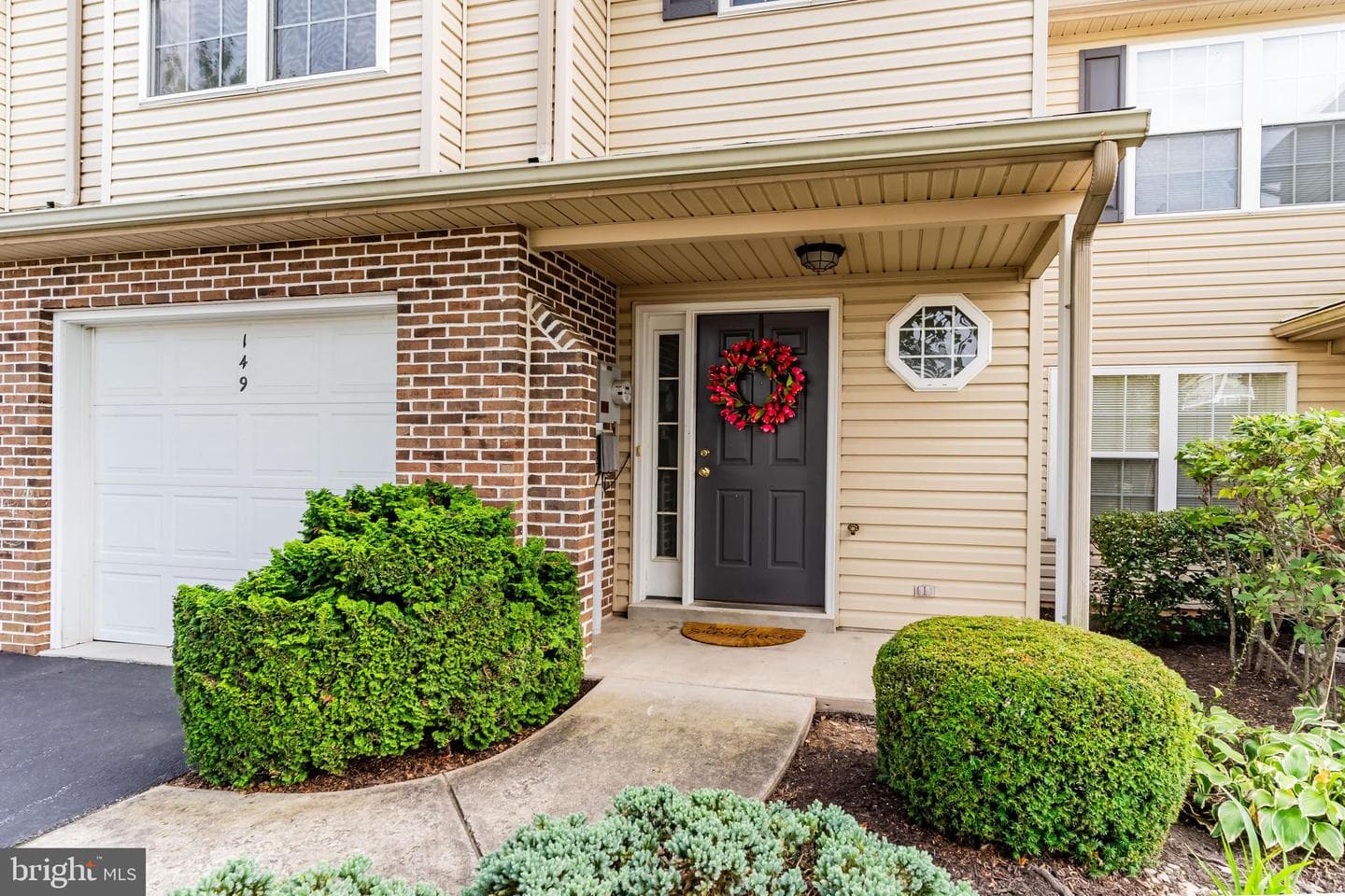 149 Cardinal Lane photo 2