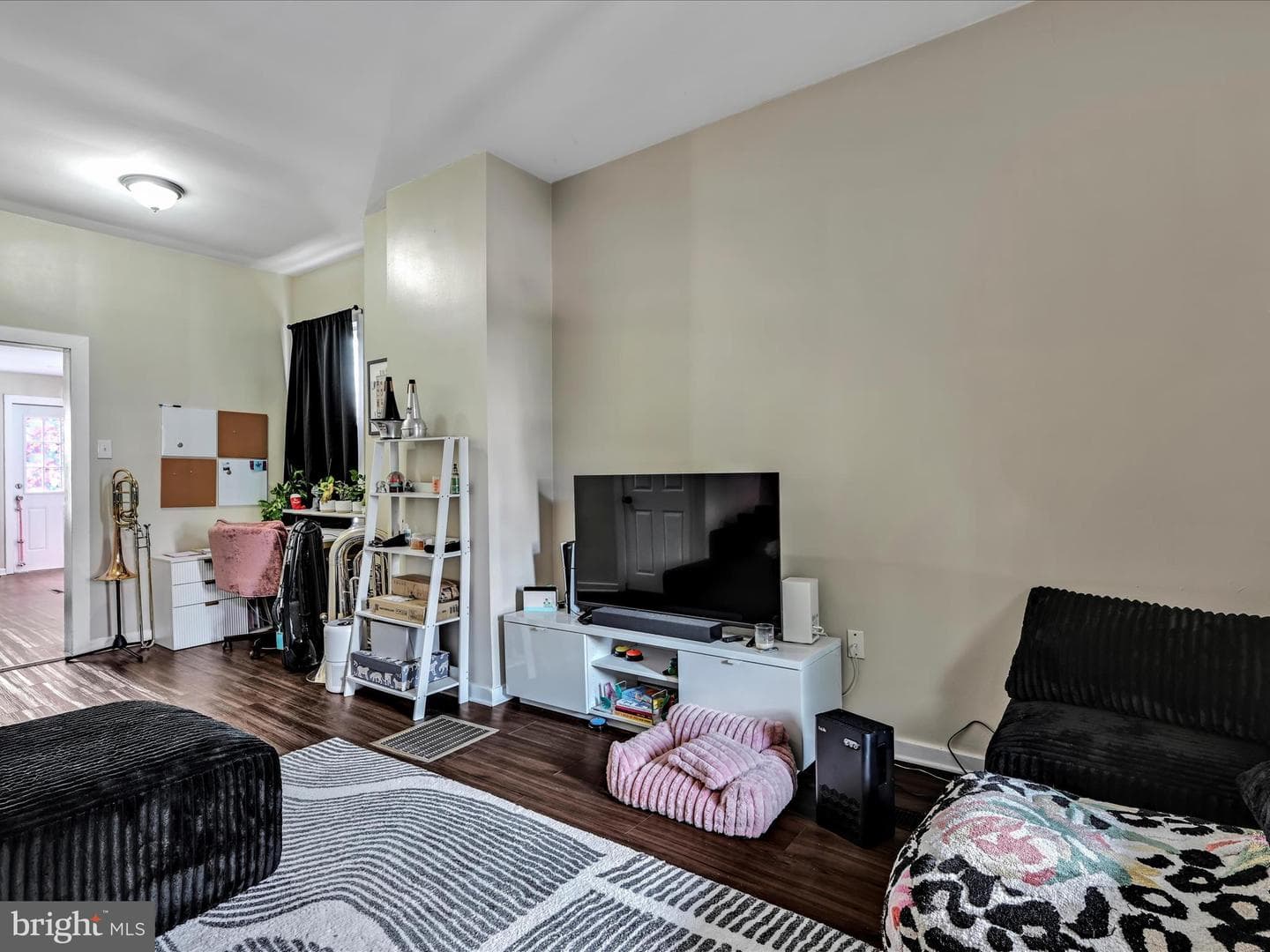 2369 Canby Street photo 9