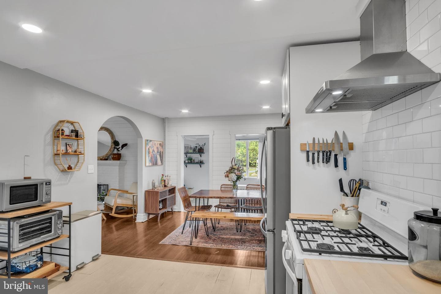 56 N Madison Street photo 11
