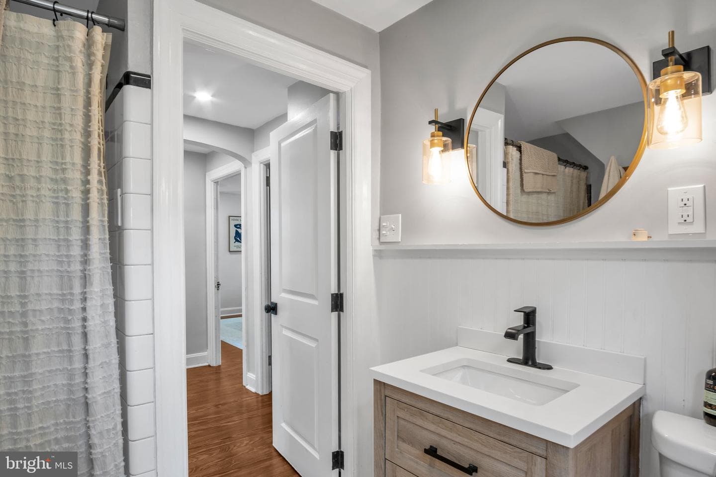 56 N Madison Street photo 20