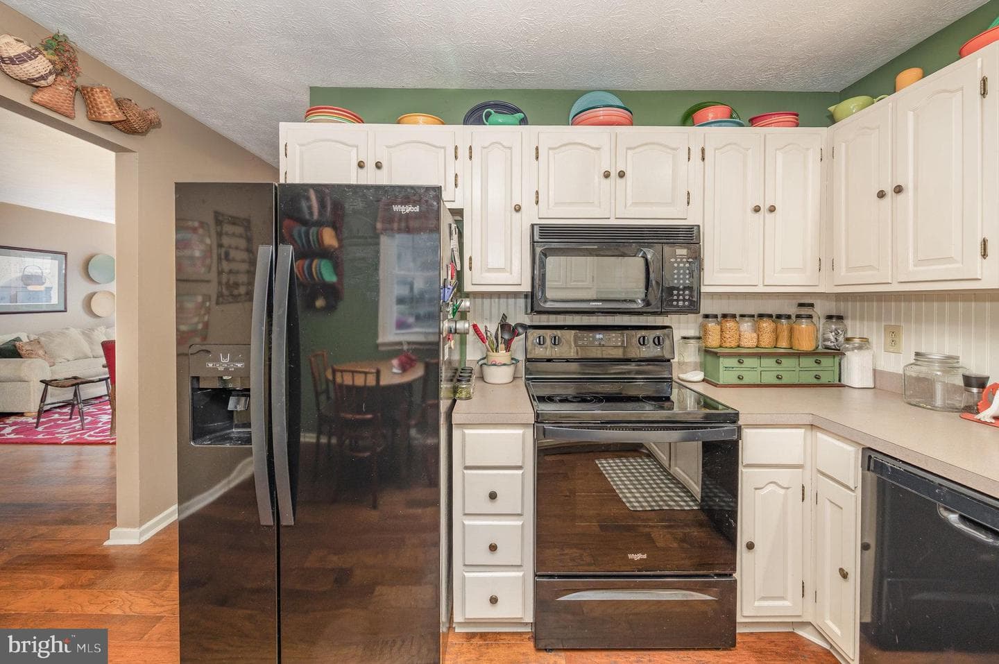2120 Sycamore Drive photo 10