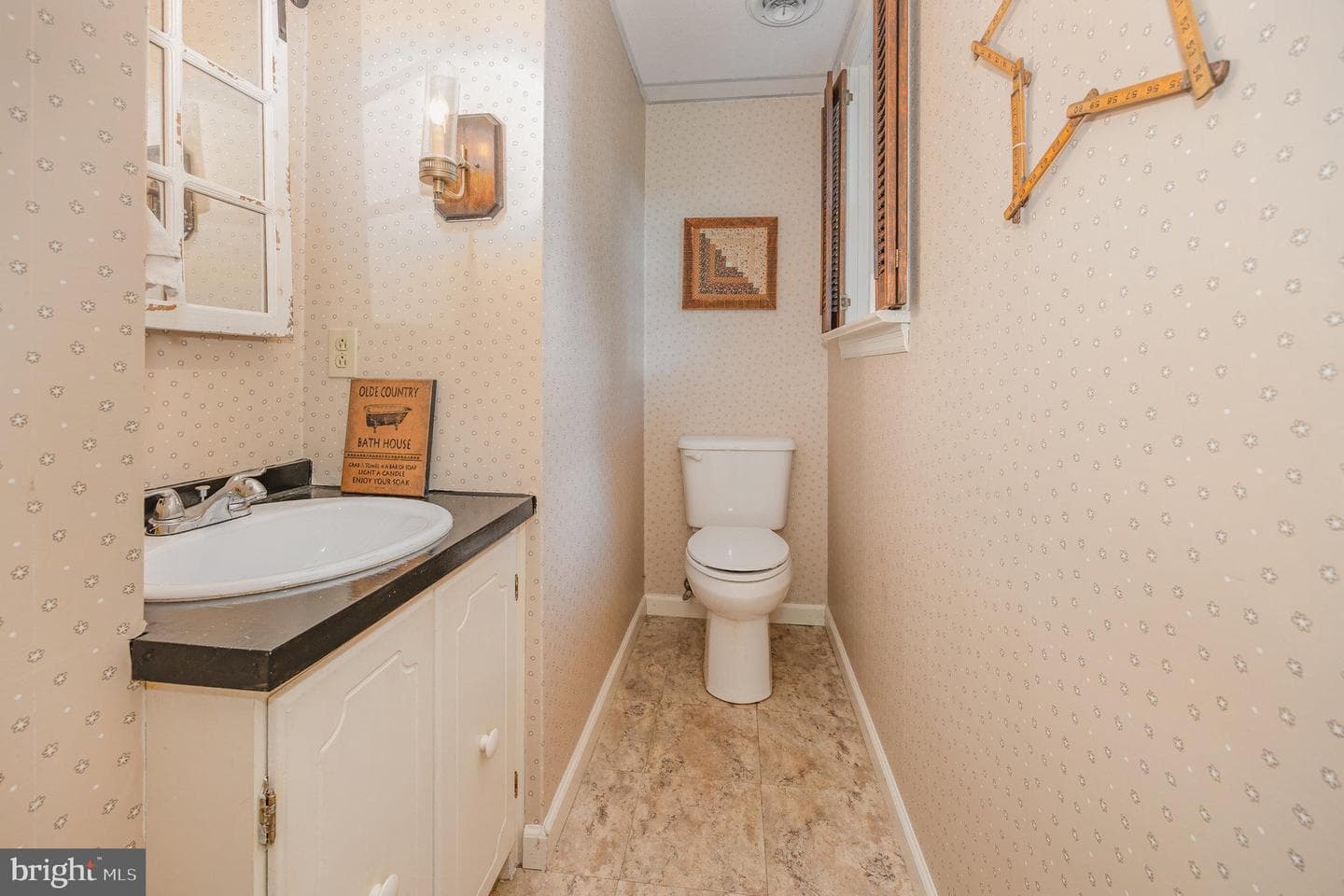 2120 Sycamore Drive photo 23