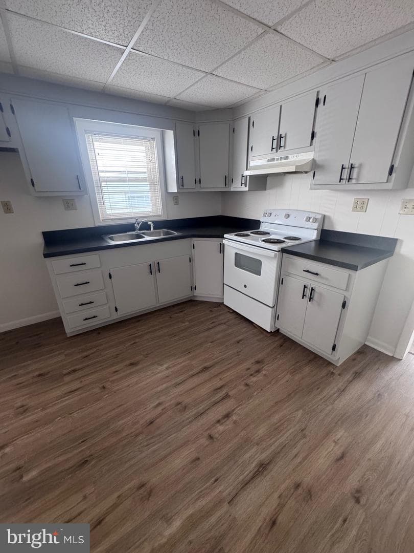 222 Armstrong Street photo 4