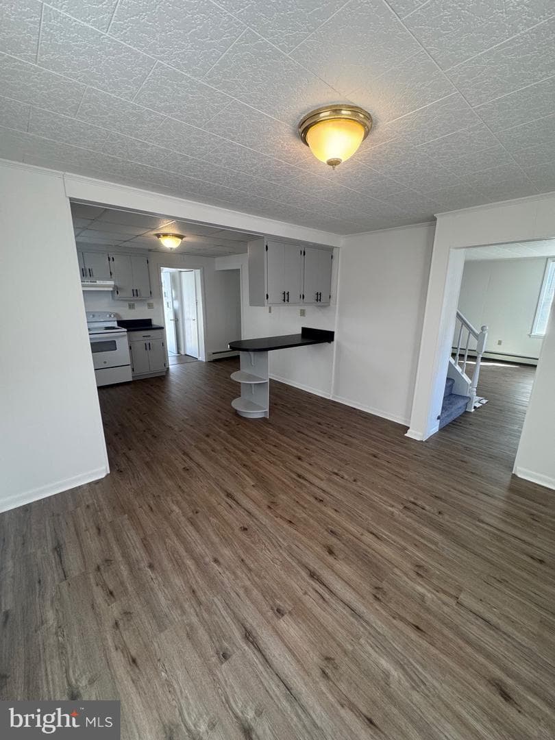 222 Armstrong Street photo 6