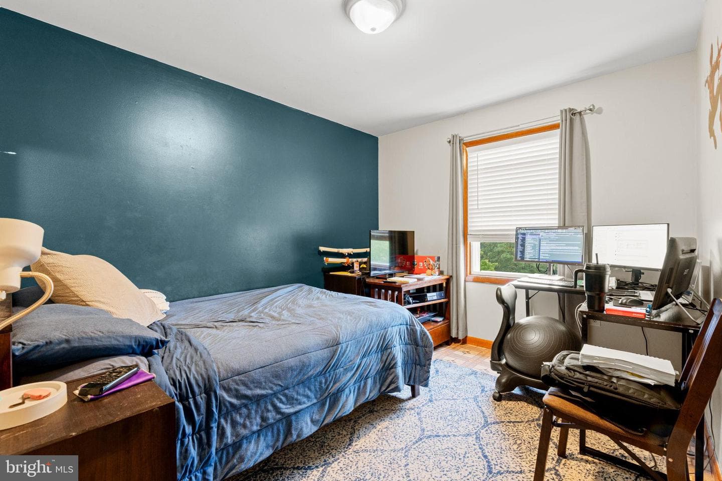 6221 Hocker photo 20
