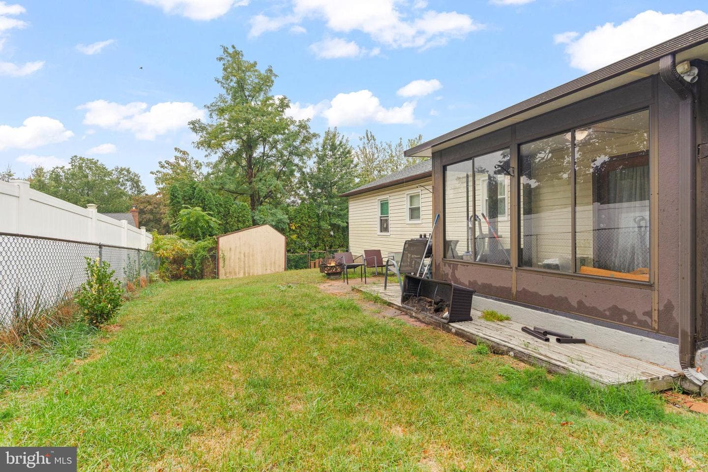 6221 Hocker photo 33