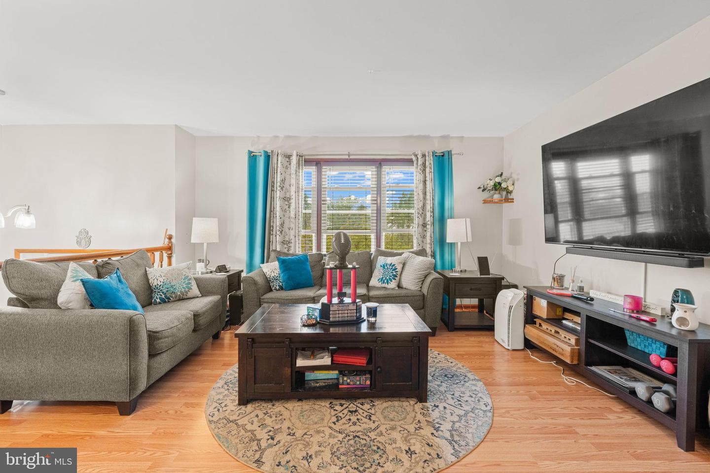 6221 Hocker photo 7