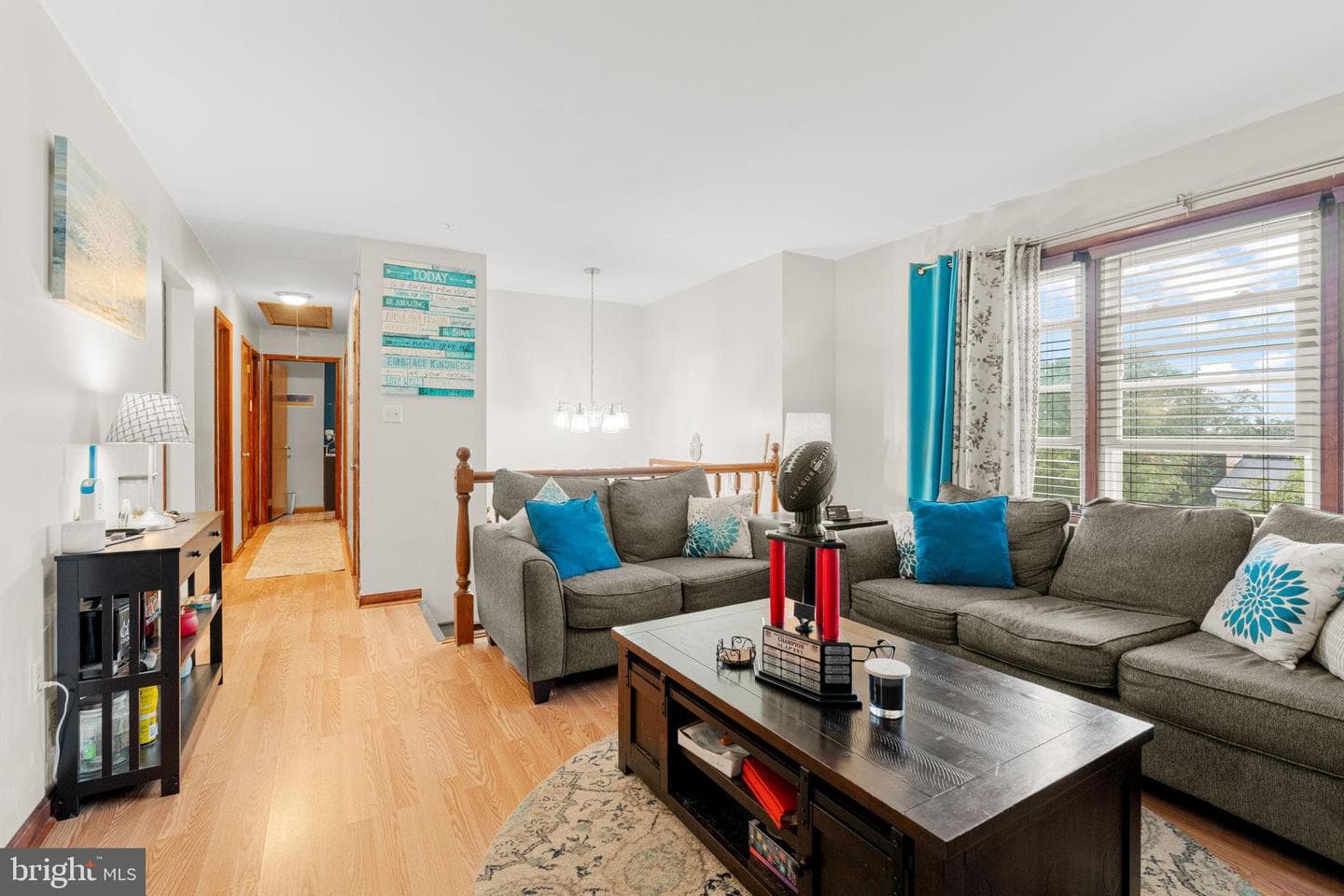 6221 Hocker photo 8