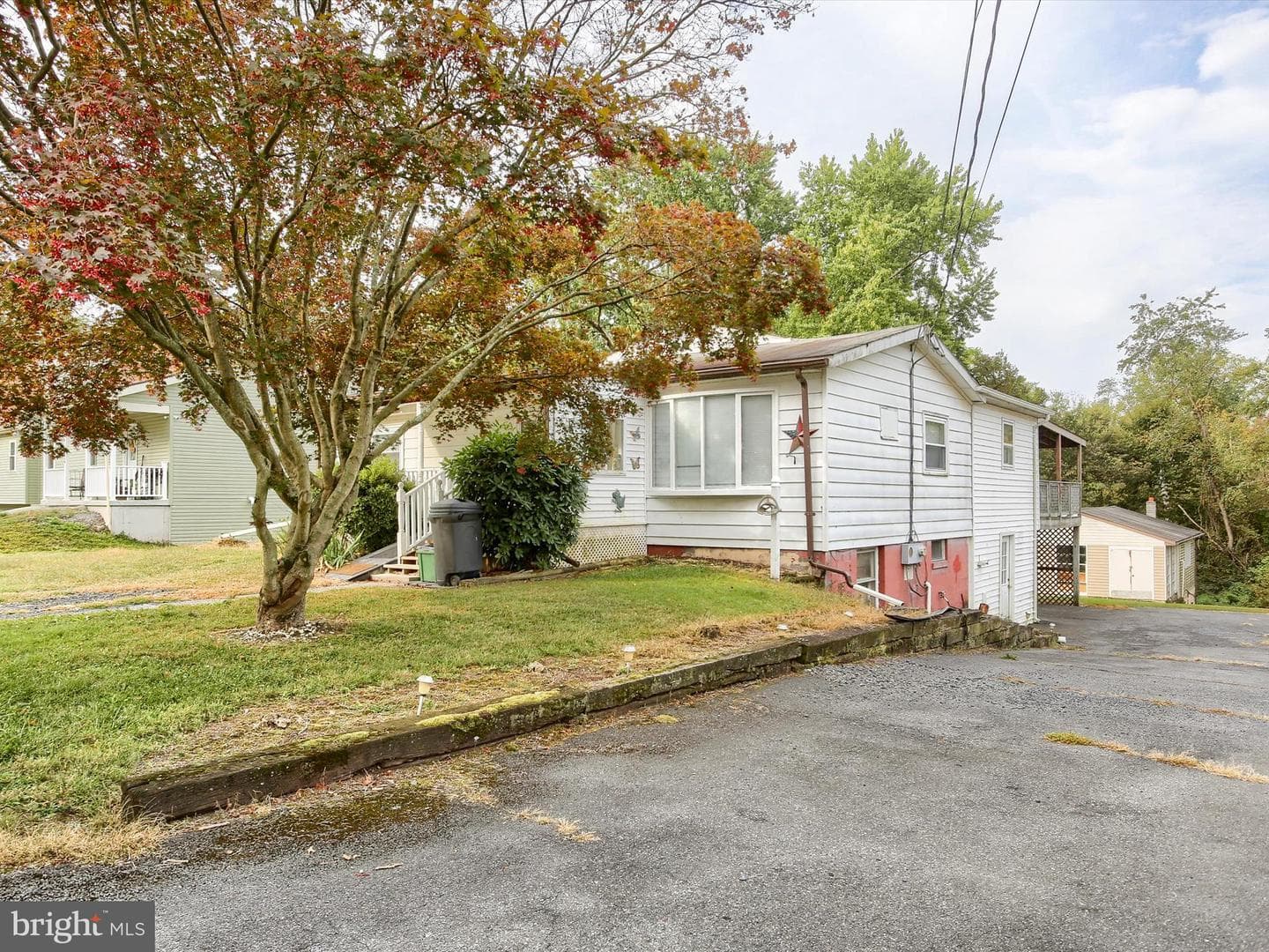 1028 Kathryn Avenue photo 4