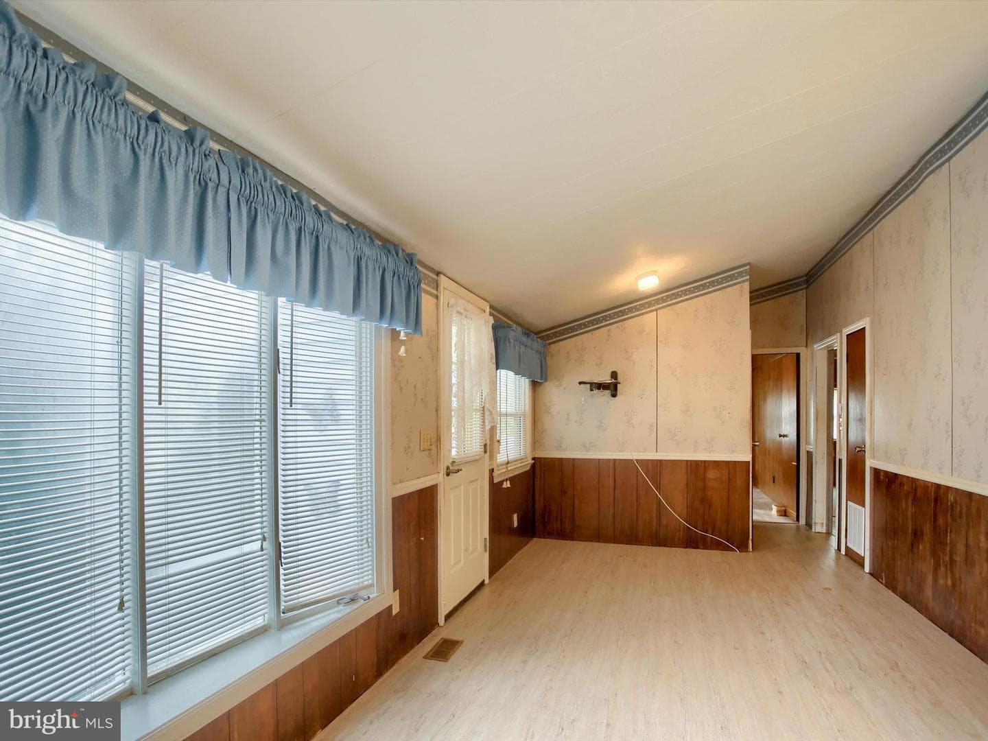 1028 Kathryn Avenue photo 5