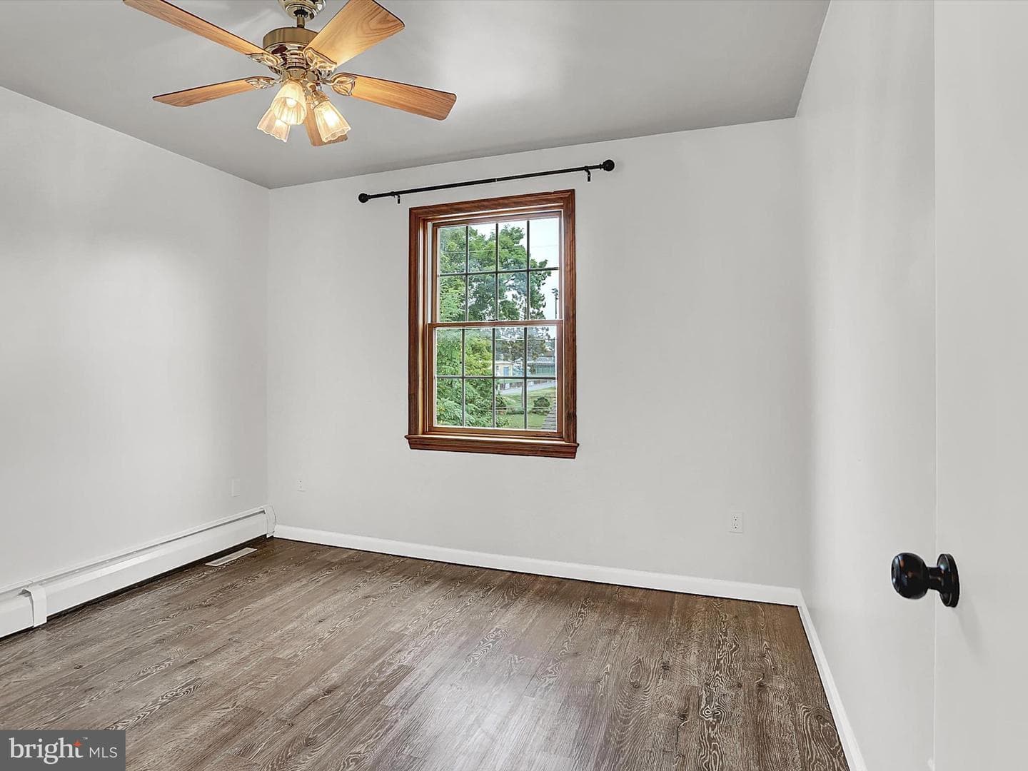 539 Linden Street photo 27